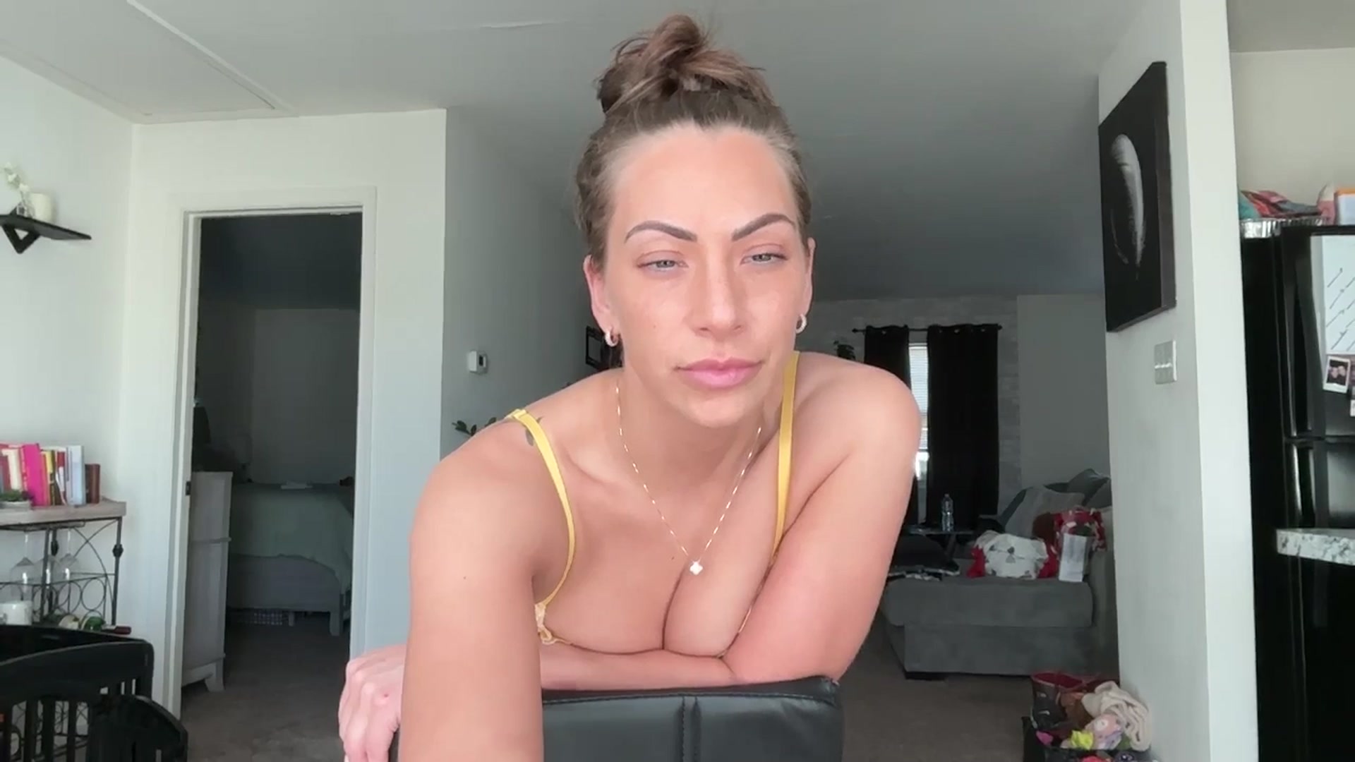 Gallery image thumbnail from Mia_Styles's myfreecams stream on, 02/01/2025, 20:47 image 12 of 20