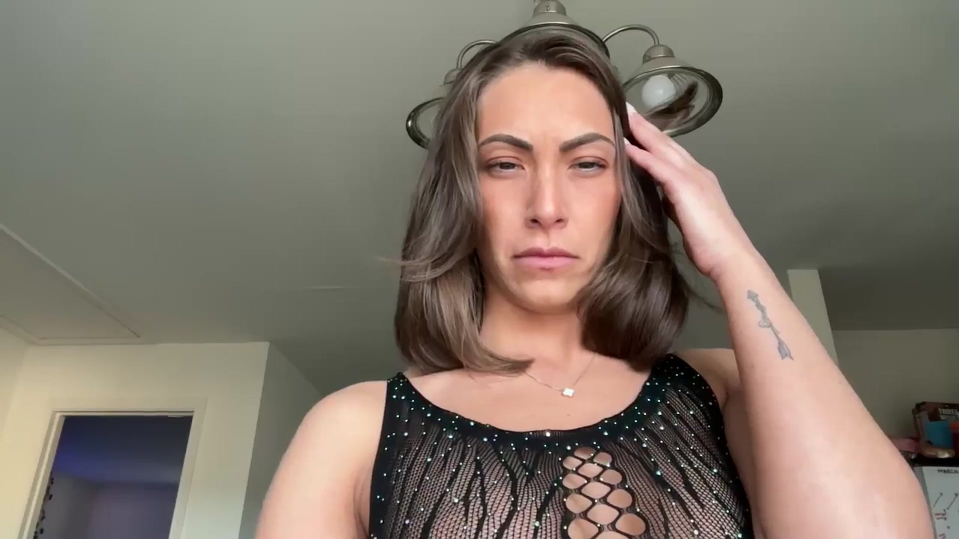 Gallery image thumbnail from Mia_Styles's myfreecams stream on, 03/08/2025, 22:30 image 10 of 20