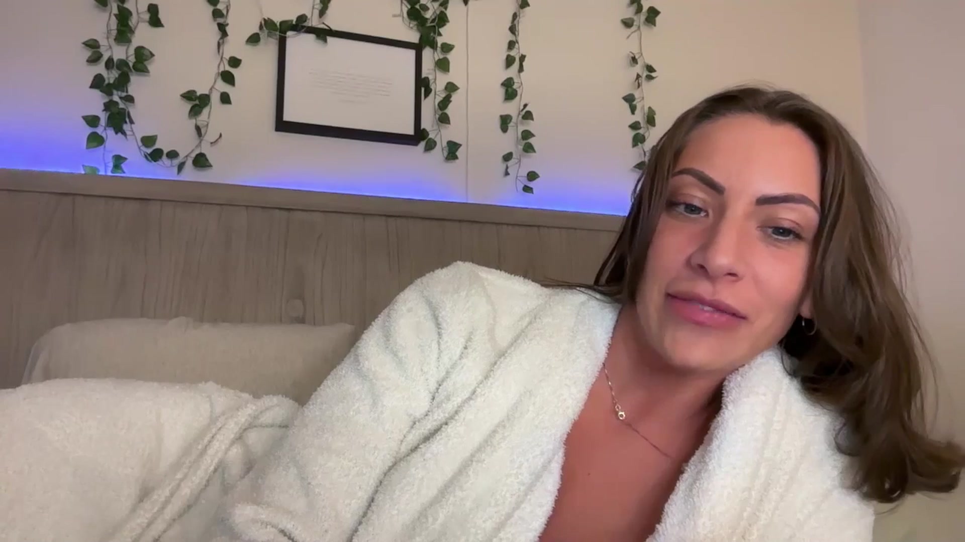 Gallery image thumbnail from Mia_Styles's myfreecams stream on, 03/10/2025, 02:31 image 2 of 20