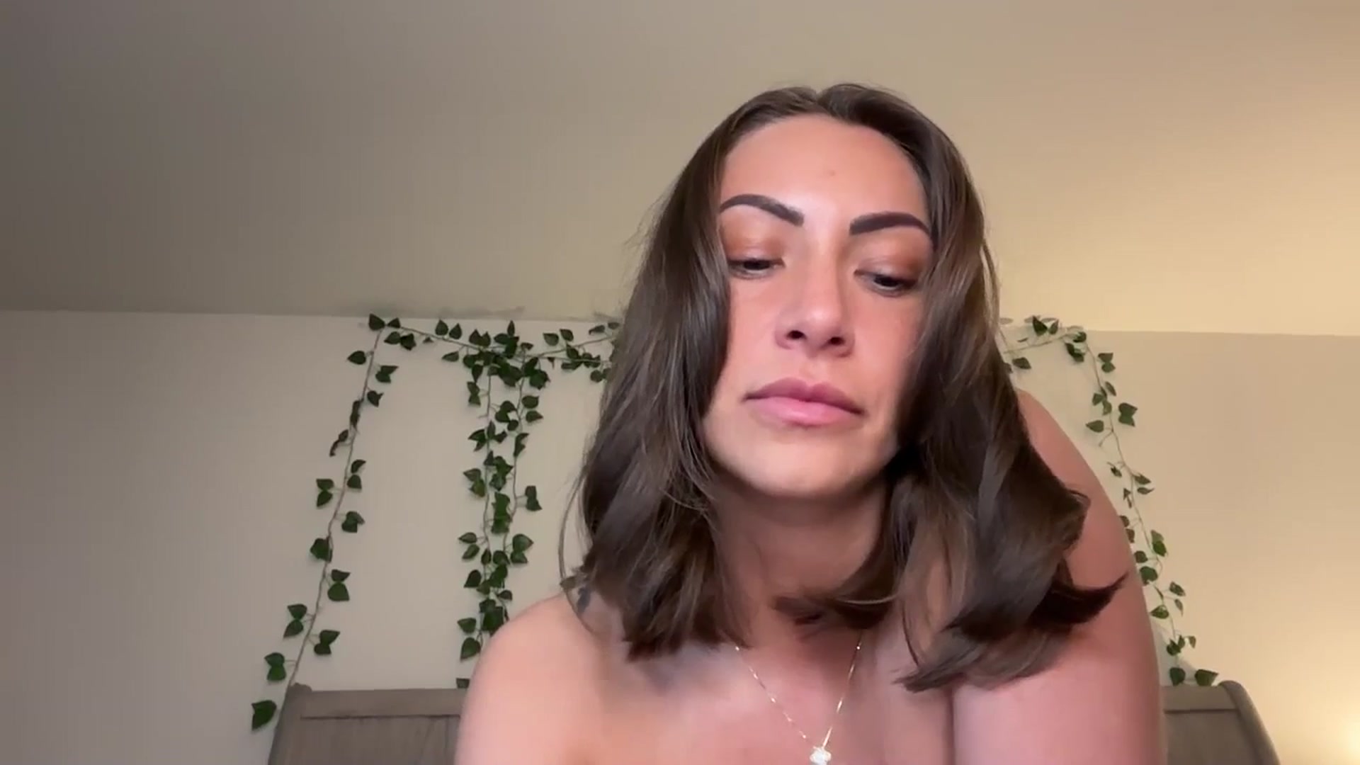 Gallery image thumbnail from Mia_Styles's myfreecams stream on, 03/18/2025, 17:04 image 11 of 20