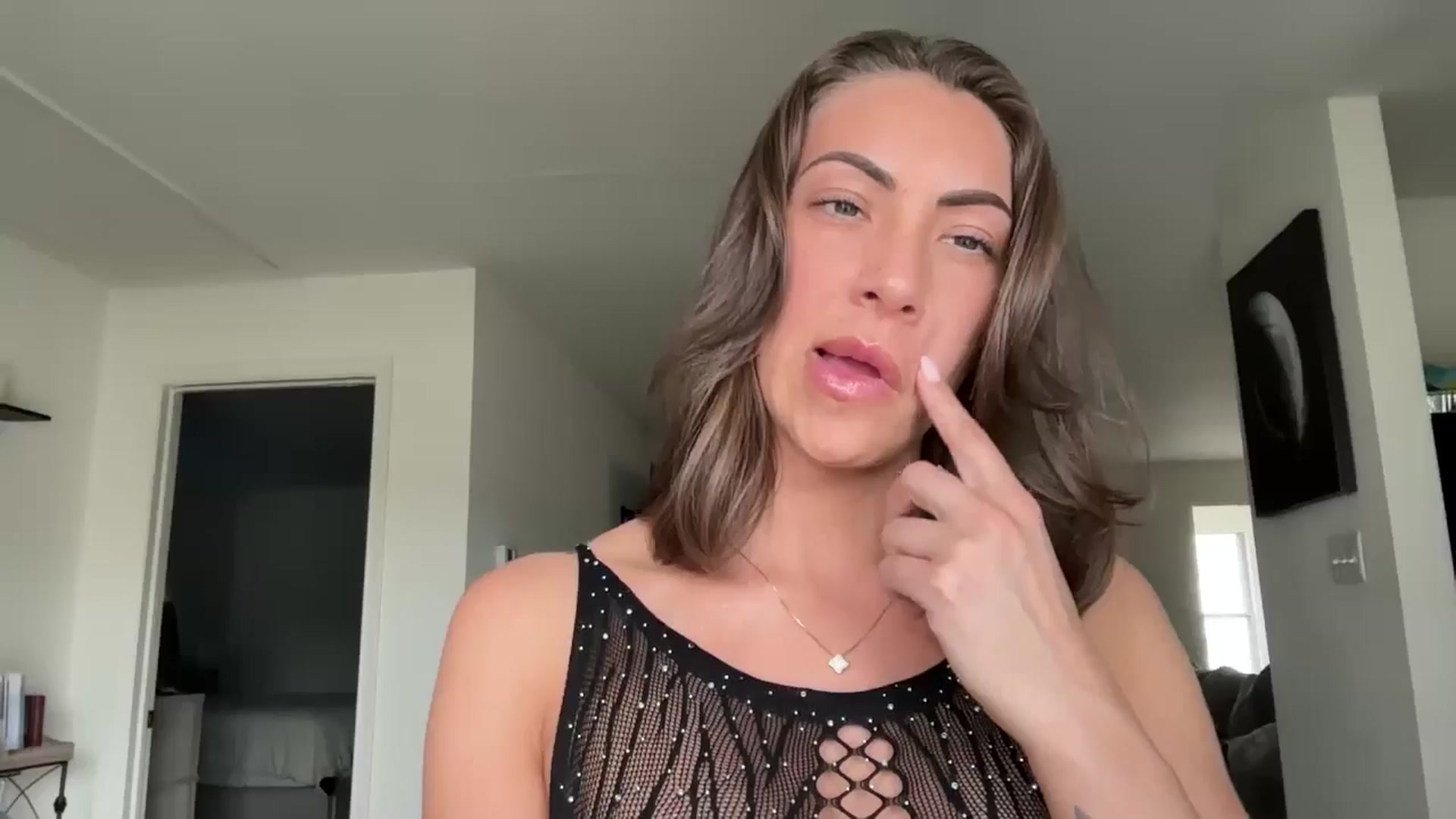 Gallery image thumbnail from Mia_Styles's myfreecams stream on, 03/29/2025, 19:15 image 8 of 20