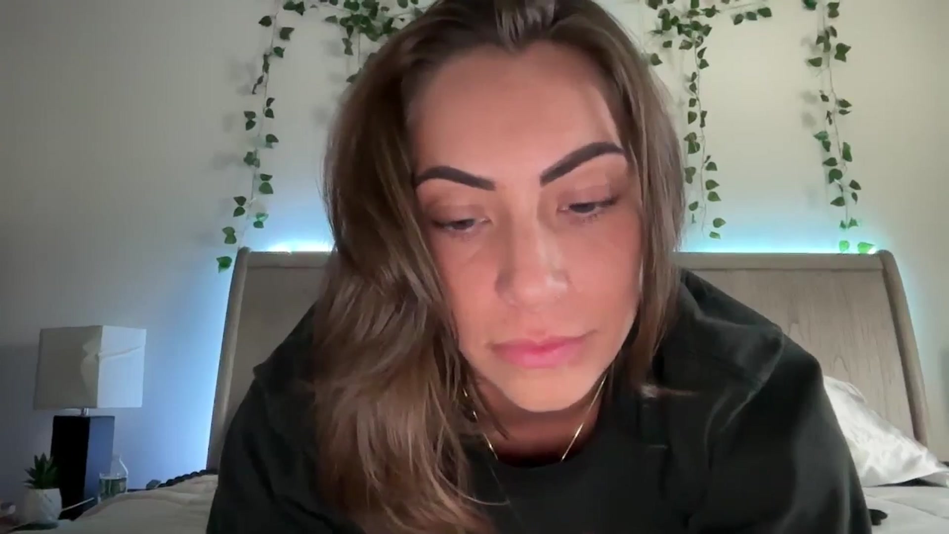 Gallery image thumbnail from Mia_Styles's myfreecams stream on, 03/29/2025, 22:20 image 16 of 20