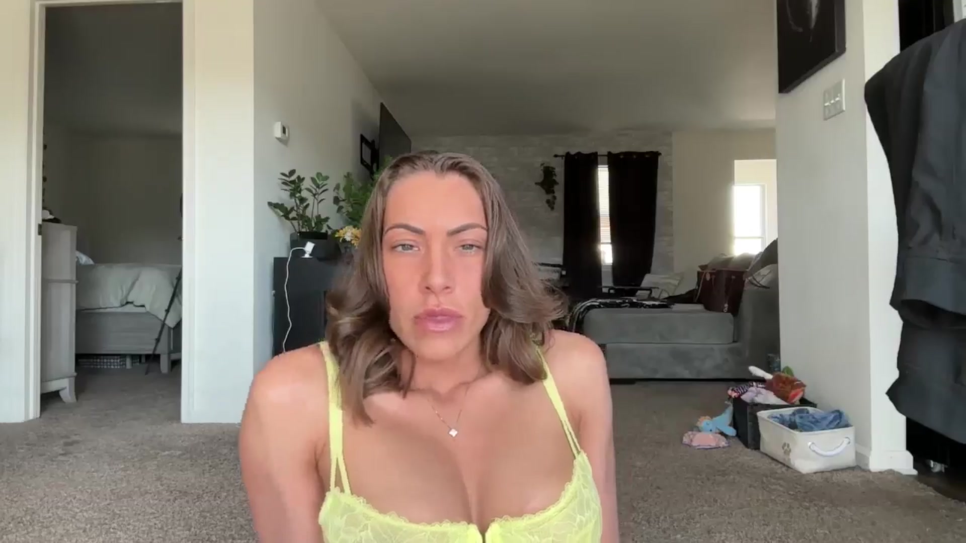 Gallery image thumbnail from Mia_Styles's myfreecams stream on, 04/01/2025, 17:23 image 4 of 20