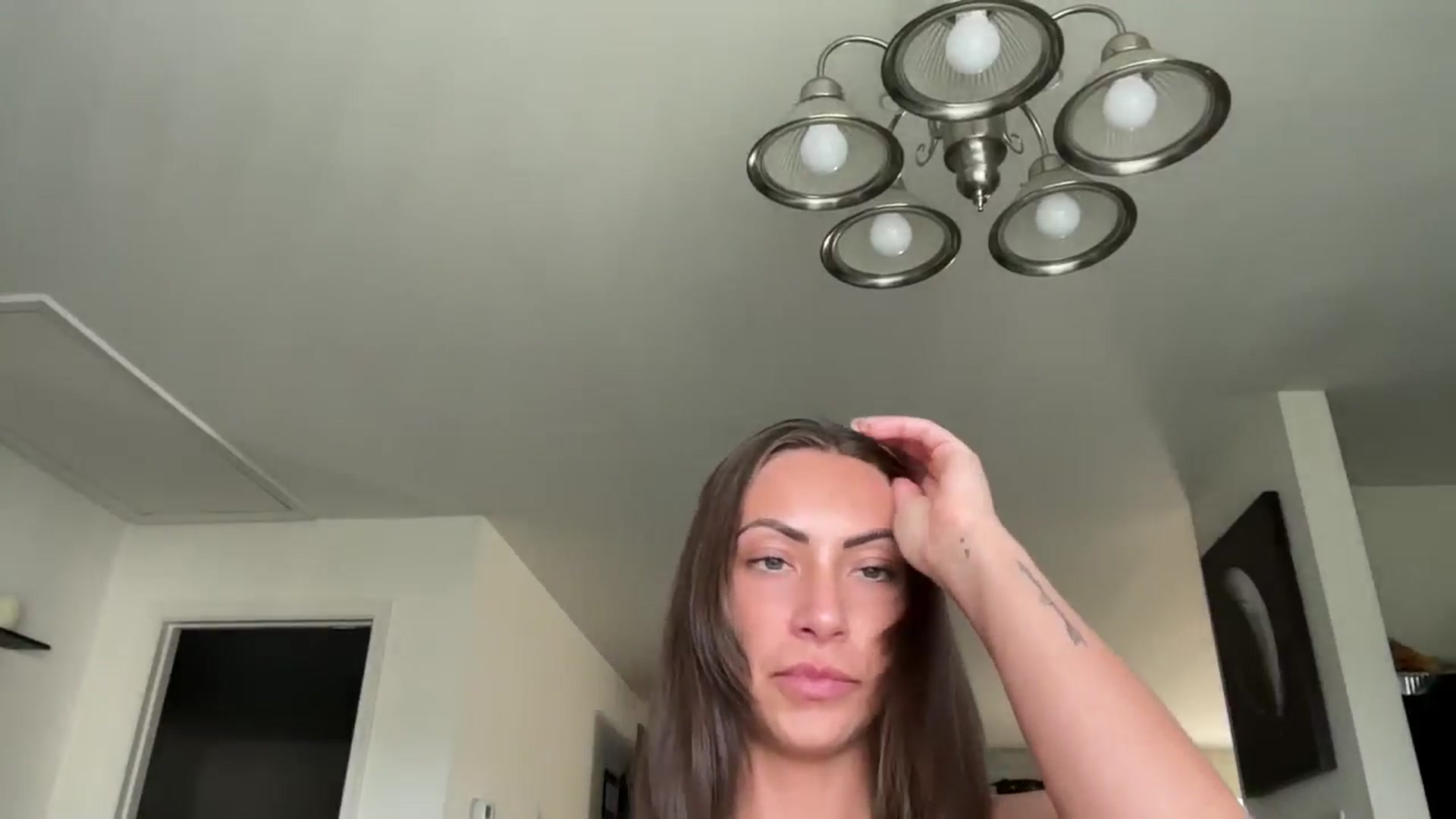 Gallery image thumbnail from Mia_Styles's myfreecams stream on, 04/20/2025, 23:03 image 3 of 20