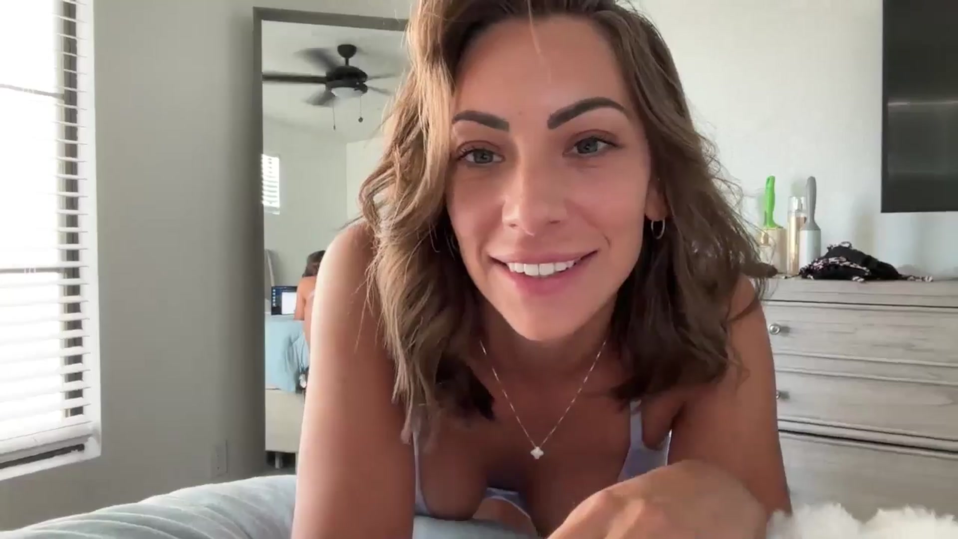 Gallery image thumbnail from Mia_Styles's myfreecams stream on, 08/19/2025, 20:25 image 6 of 20