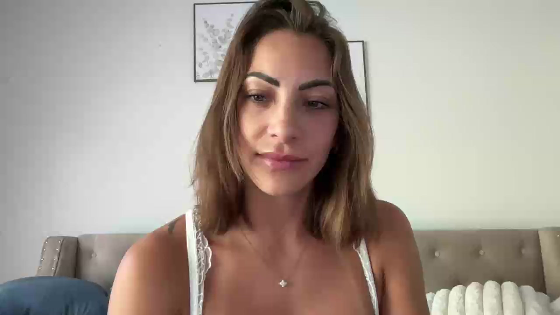 Gallery image thumbnail from Mia_Styles's myfreecams stream on, 07/06/2026, 21:30 image 14 of 20