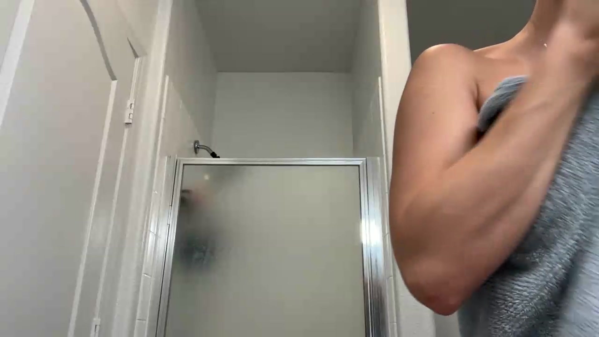 Gallery image thumbnail from Mia_Styles's myfreecams stream on, 08/03/2026, 04:11 image 18 of 20