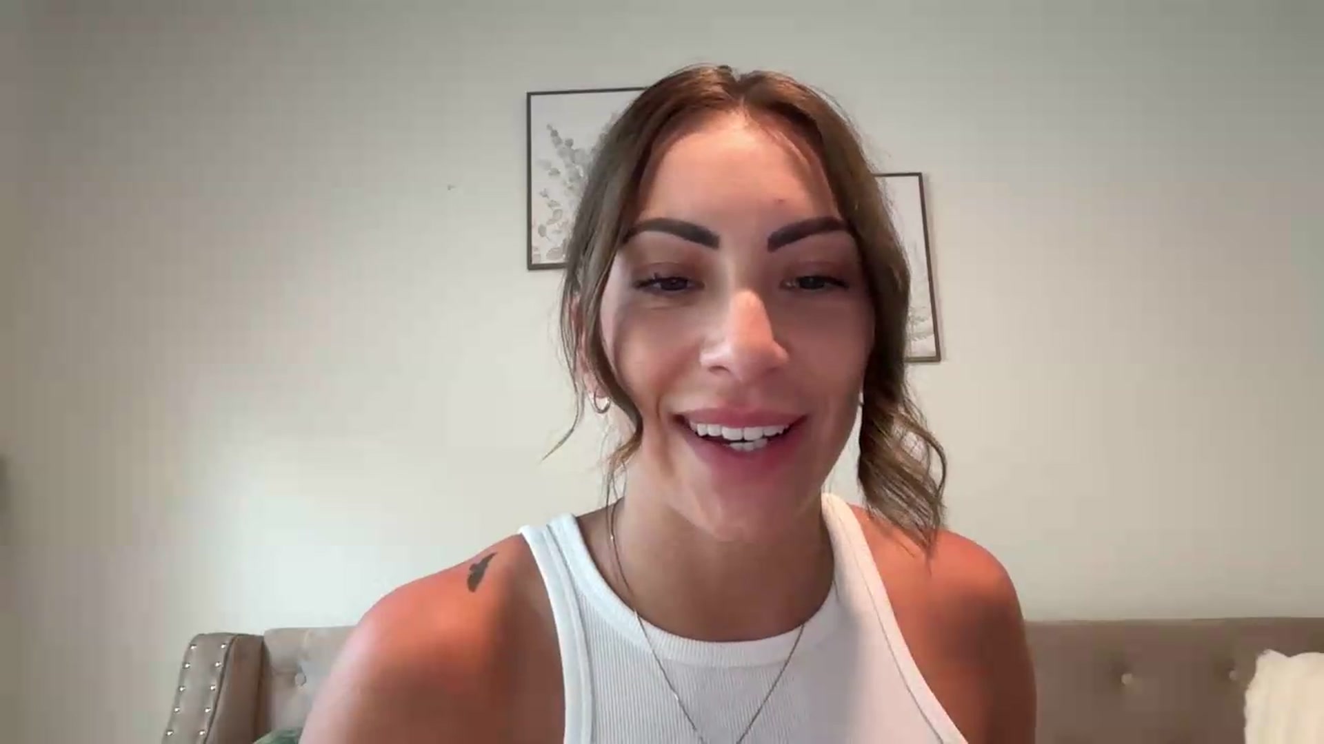 Gallery image thumbnail from Mia_Styles's myfreecams stream on, 08/11/2026, 01:21 image 6 of 20