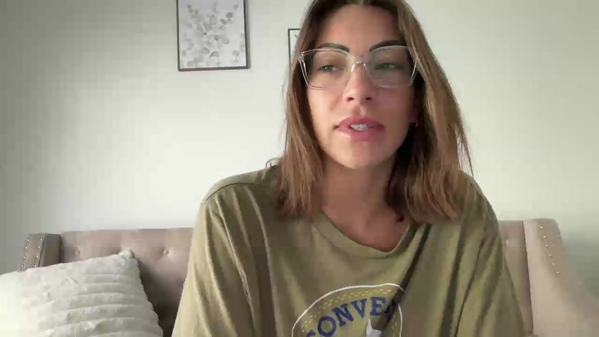 Gallery image thumbnail from Mia_Styles's myfreecams stream on, 08/22/2026, 19:15 image 9 of 20