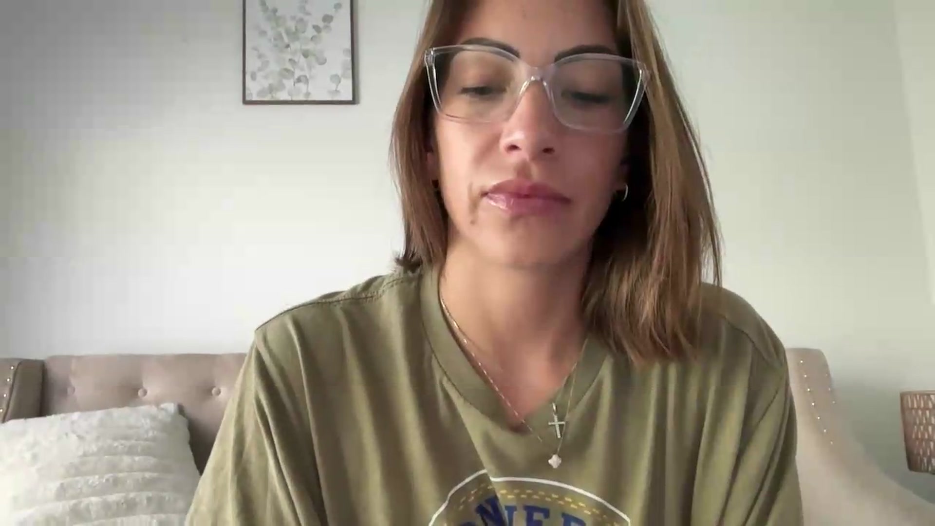 Gallery image thumbnail from Mia_Styles's myfreecams stream on, 08/22/2026, 19:15 image 14 of 20