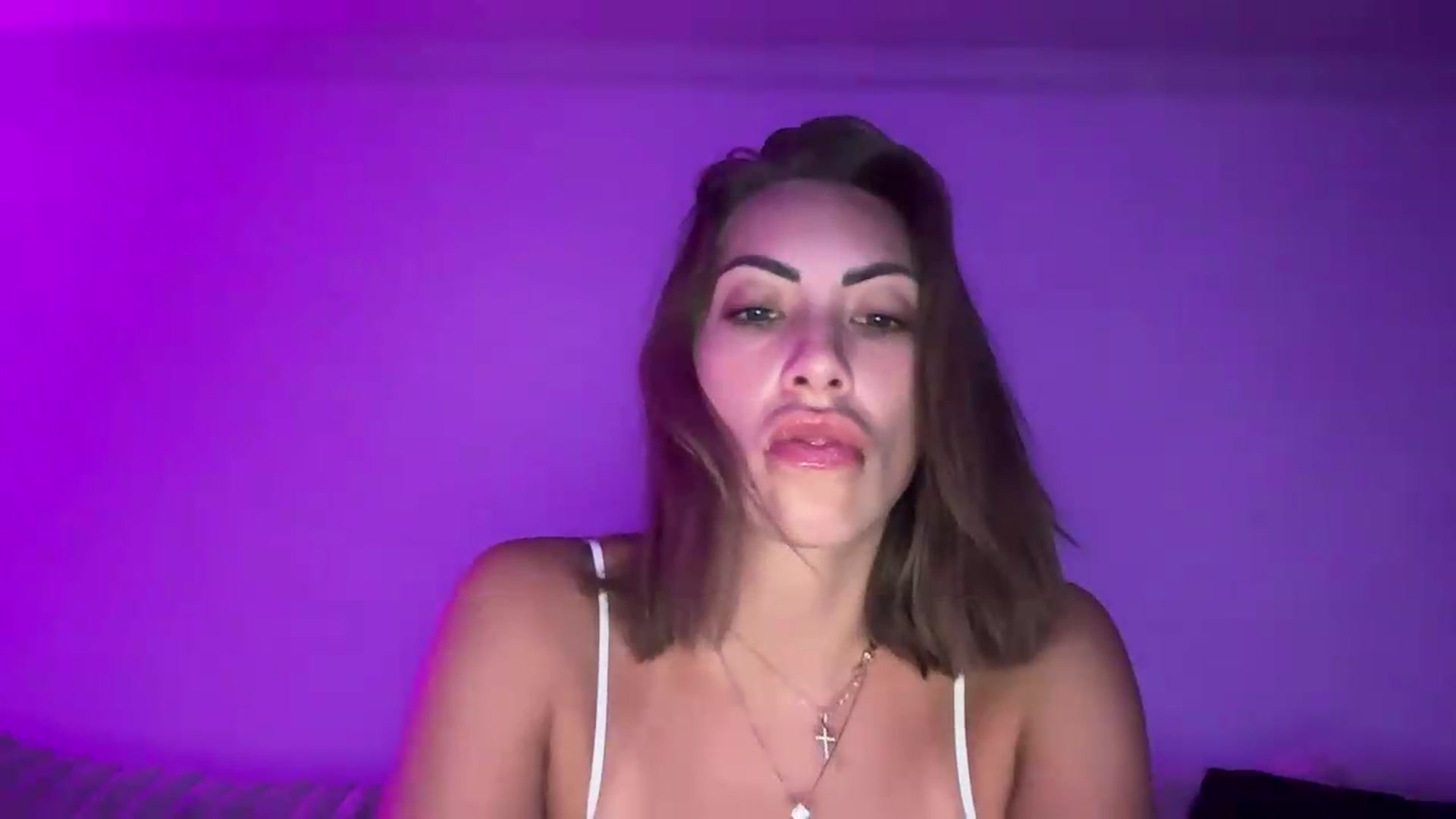 Gallery image thumbnail from Mia_Styles's myfreecams stream on, 08/25/2026, 04:41 image 3 of 20