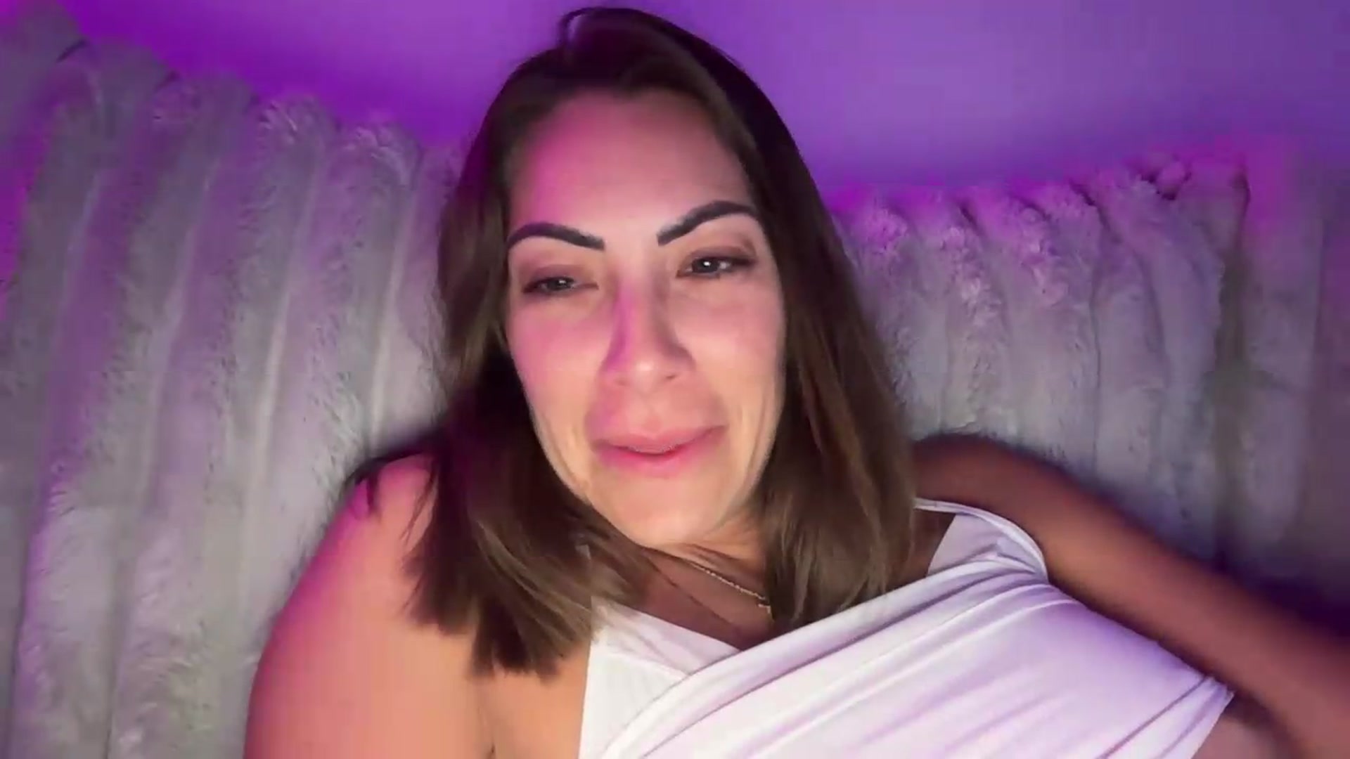 Gallery image thumbnail from Mia_Styles's myfreecams stream on, 08/25/2026, 08:11 image 5 of 20