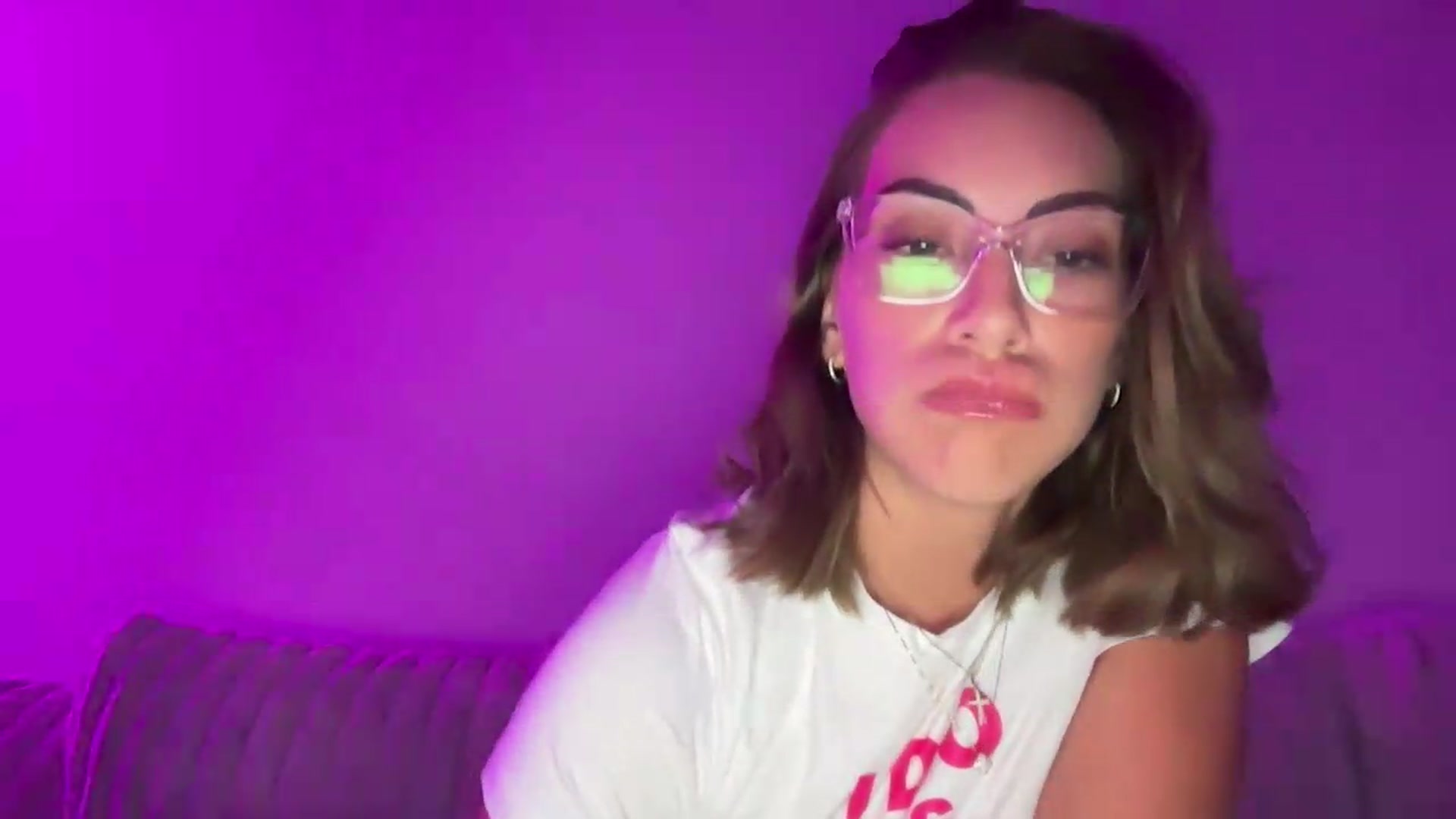 Gallery image thumbnail from Mia_Styles's myfreecams stream on, 08/27/2026, 03:43 image 15 of 20