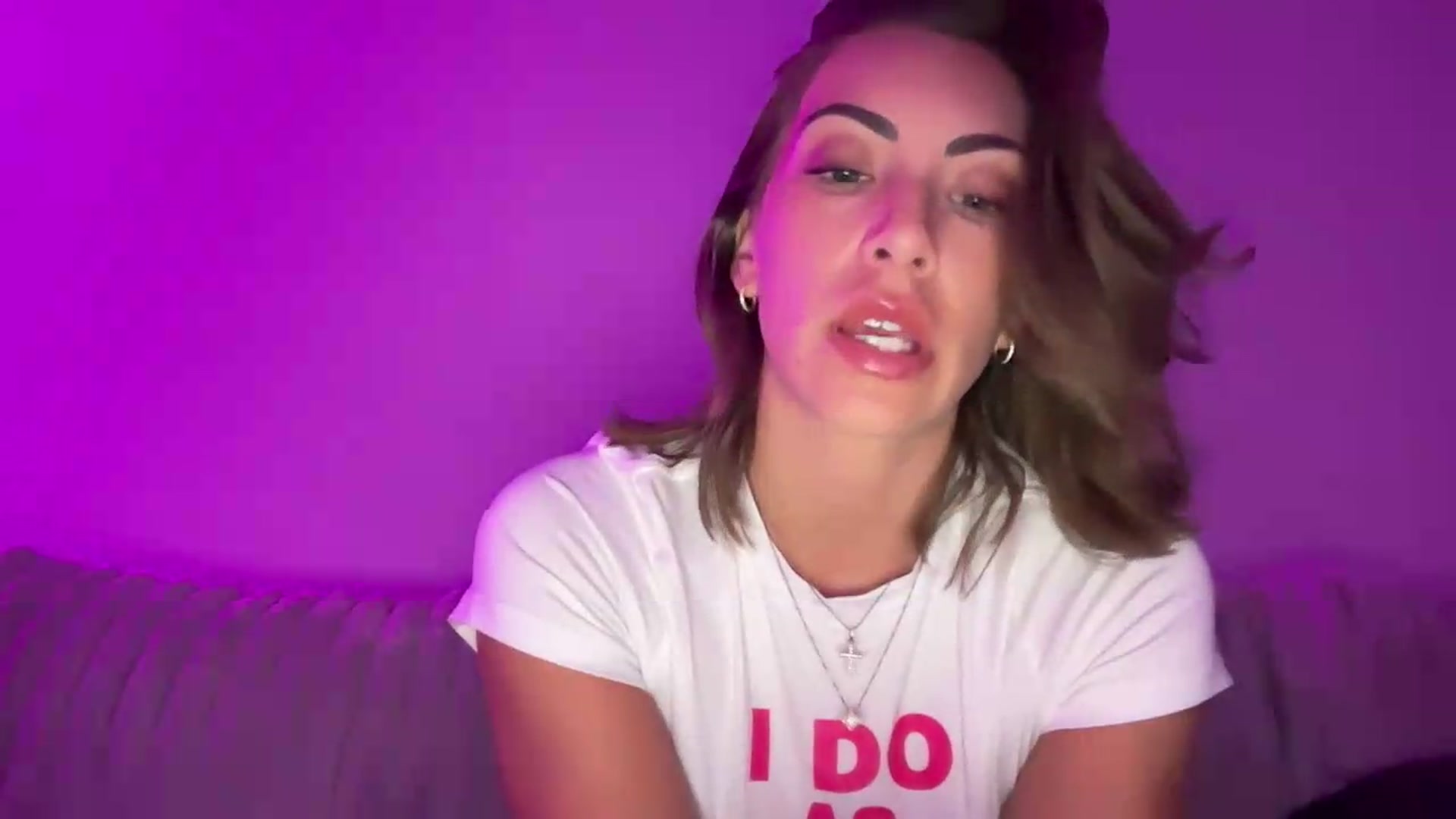 Gallery image thumbnail from Mia_Styles's myfreecams stream on, 08/27/2026, 03:43 image 10 of 20