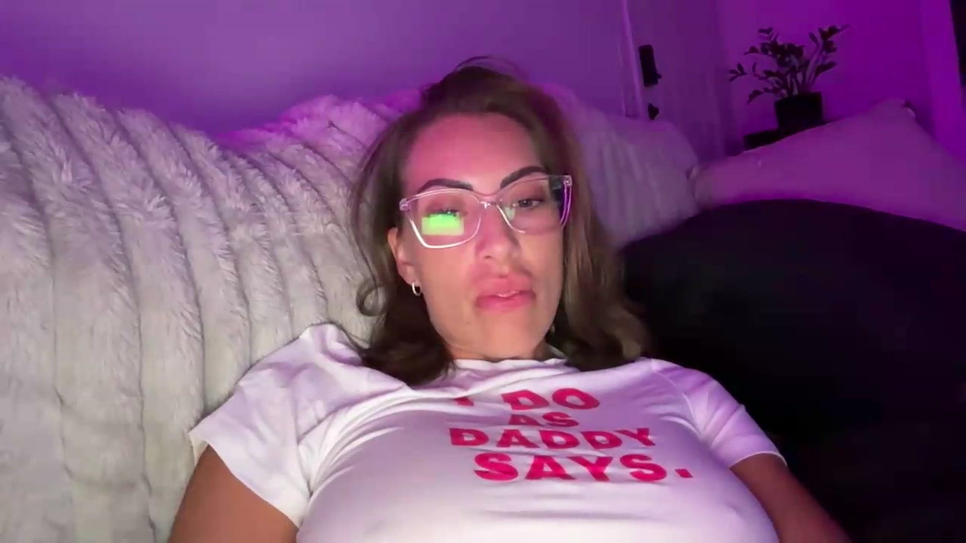 Gallery image thumbnail from Mia_Styles's myfreecams stream on, 08/27/2026, 05:05 image 14 of 20