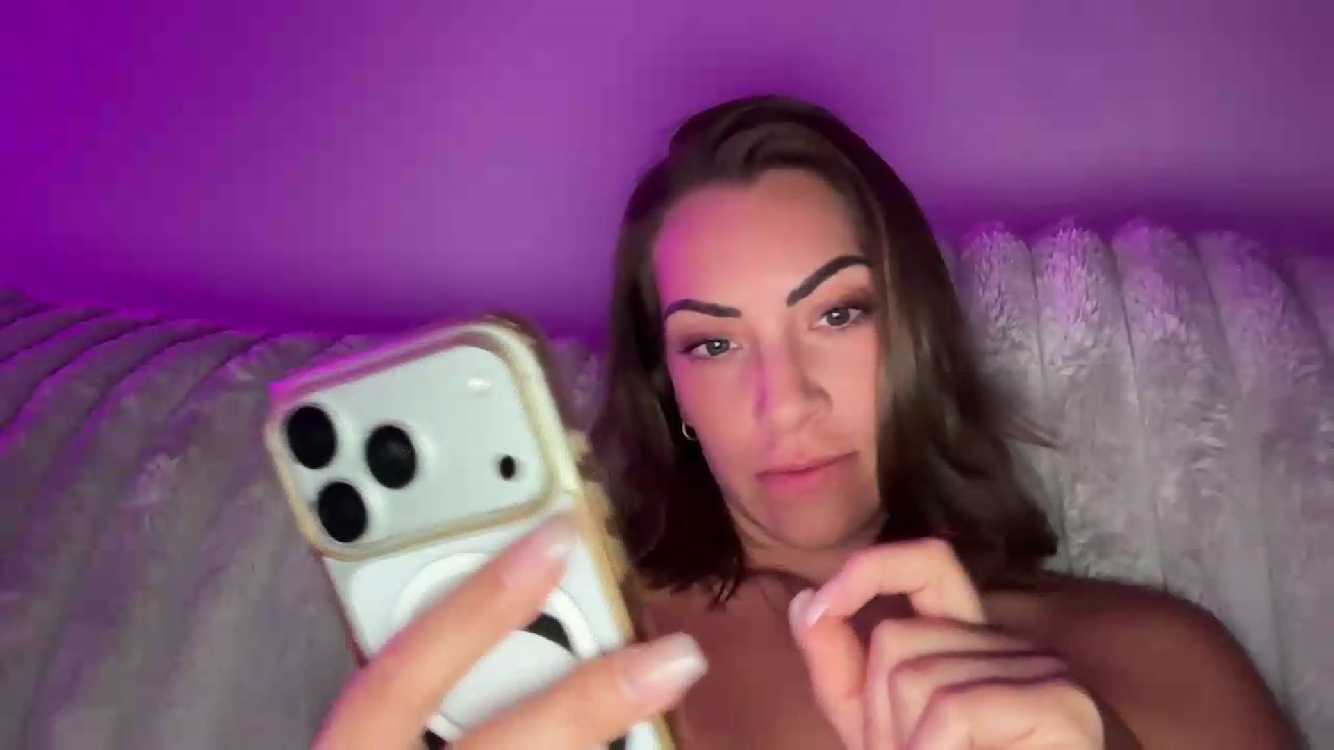Gallery image thumbnail from Mia_Styles's myfreecams stream on, 08/27/2026, 06:05 image 5 of 20