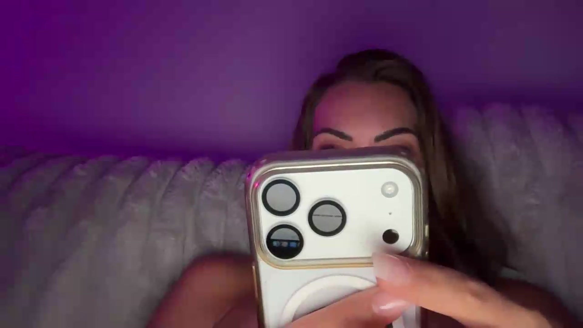 Gallery image thumbnail from Mia_Styles's myfreecams stream on, 08/27/2026, 06:05 image 12 of 20