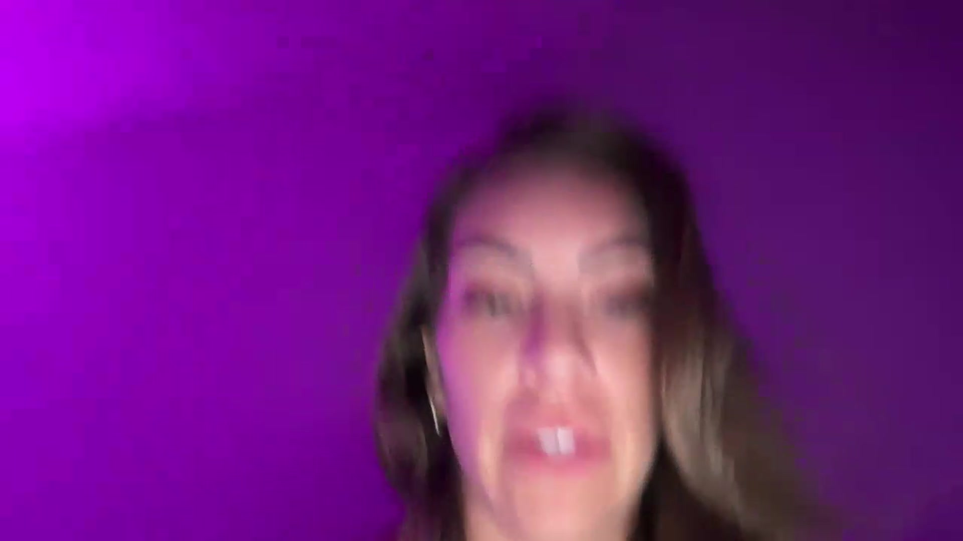 Gallery image thumbnail from Mia_Styles's myfreecams stream on, 08/27/2026, 06:05 image 16 of 20