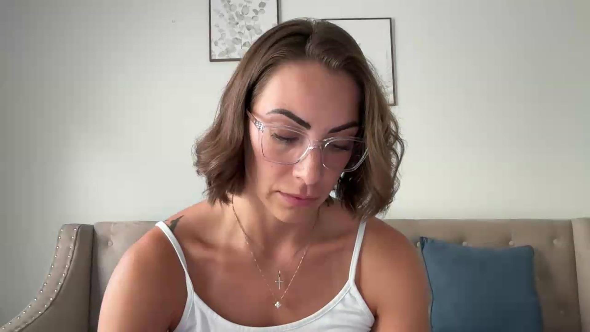 Gallery image thumbnail from Mia_Styles's myfreecams stream on, 09/23/2026, 21:49 image 7 of 20