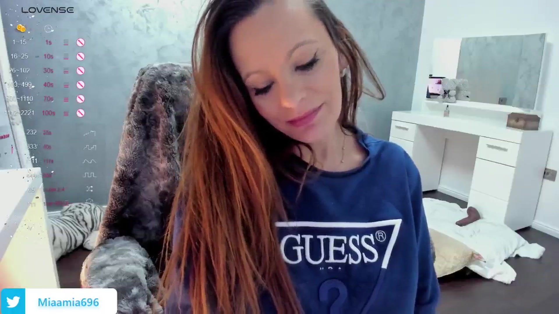 Gallery image thumbnail from Mia__Milf's myfreecams stream on, 02/19/2025, 10:08 image 15 of 20