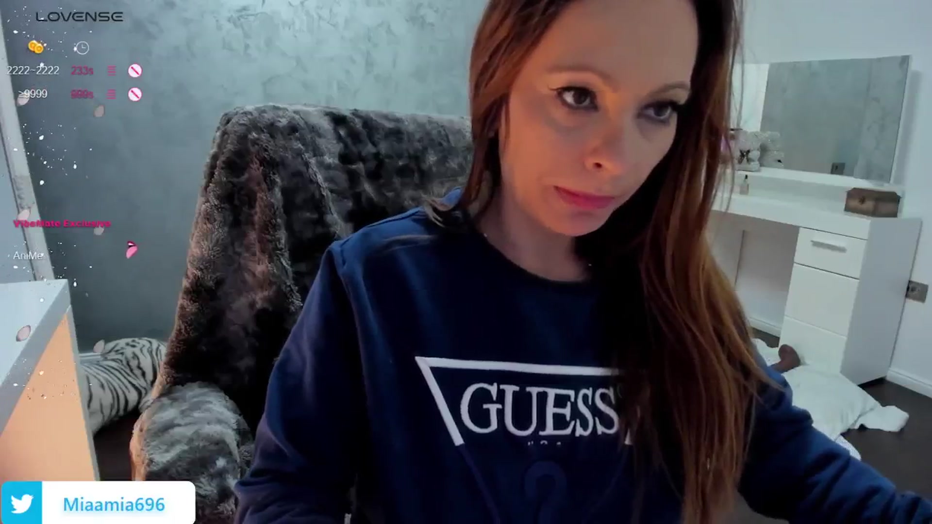 Gallery image thumbnail from Mia__Milf's myfreecams stream on, 02/19/2025, 10:08 image 8 of 20