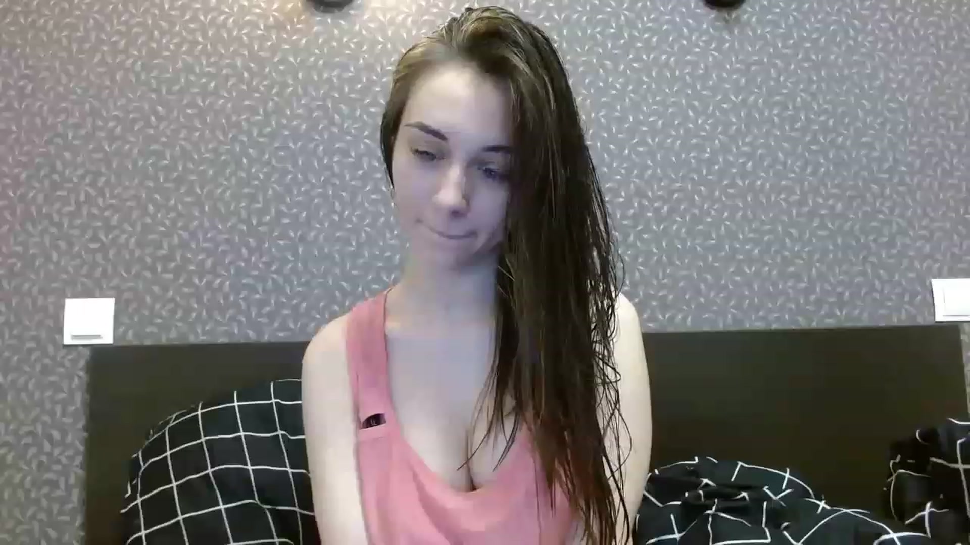 Gallery image thumbnail from Mia_chan's myfreecams stream on, 12/05/2022, 13:53 image 15 of 20
