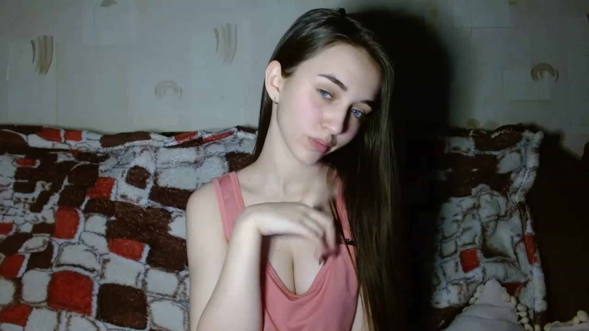 Gallery image thumbnail from Mia_chan's myfreecams stream on, 03/02/2023, 17:05 image 15 of 20