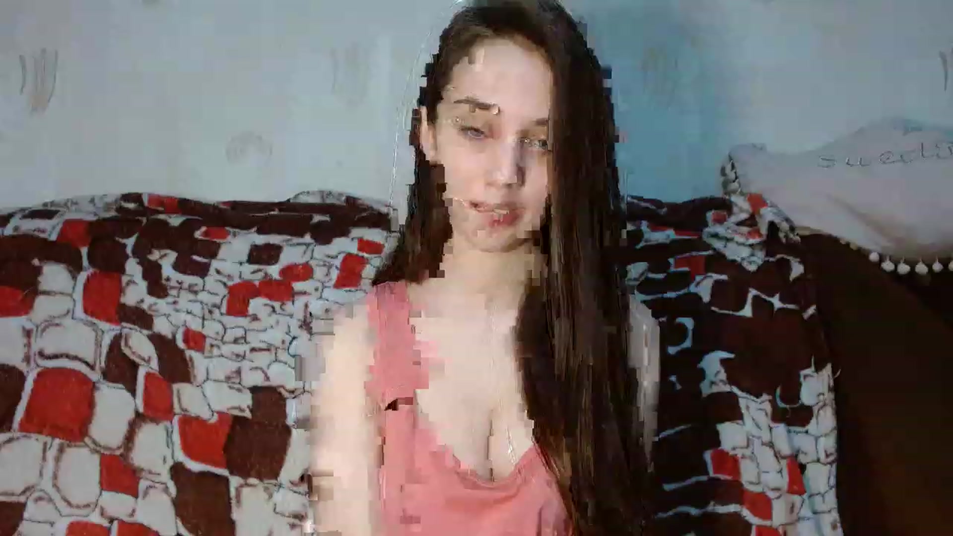 Gallery image thumbnail from Mia_chan's myfreecams stream on, 04/07/2023, 15:03 image 3 of 20