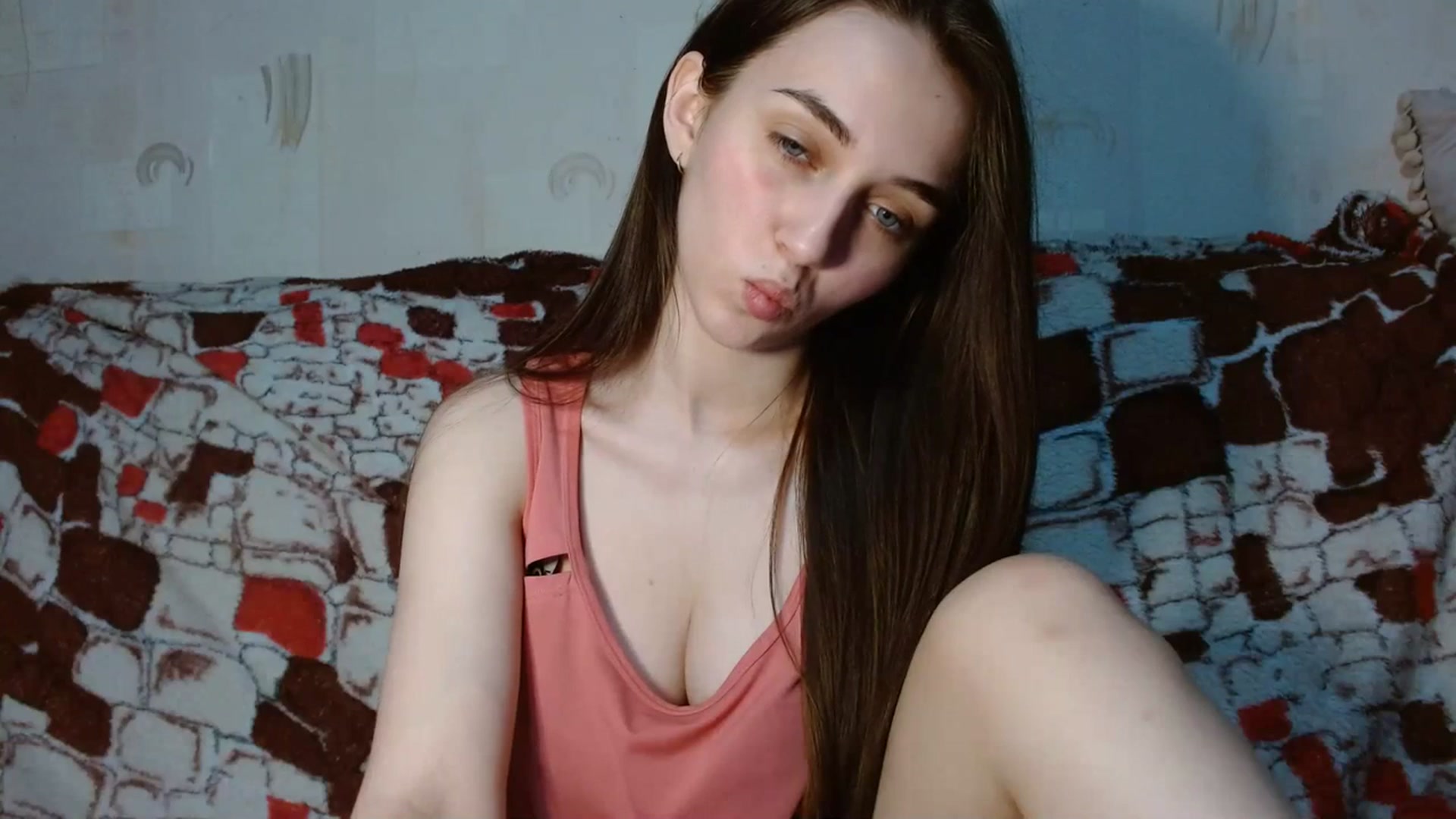 Gallery image thumbnail from Mia_chan's myfreecams stream on, 07/12/2023, 17:39 image 7 of 20