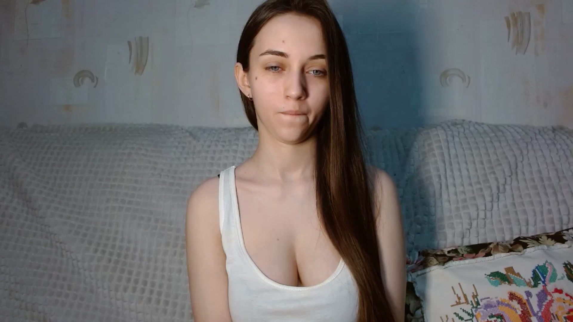 Gallery image thumbnail from Mia_chan's myfreecams stream on, 10/08/2024, 15:46 image 8 of 20
