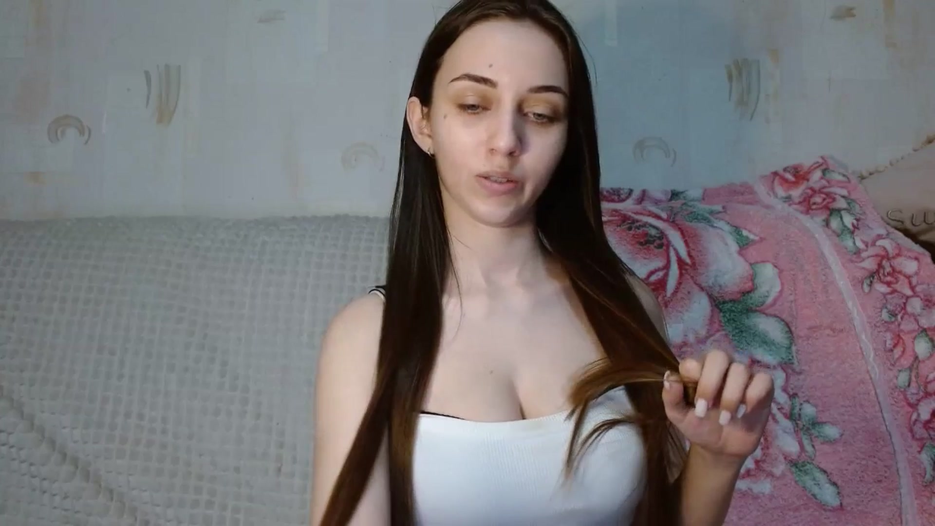 Gallery image thumbnail from Mia_chan's myfreecams stream on, 11/25/2024, 18:13 image 12 of 20
