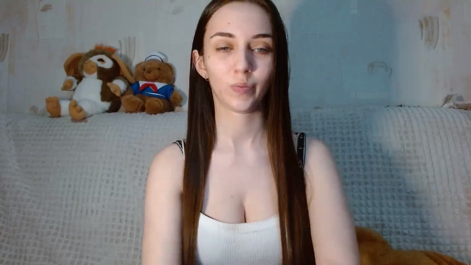 Gallery image thumbnail from Mia_chan's myfreecams stream on, 05/10/2025, 17:30 image 4 of 20
