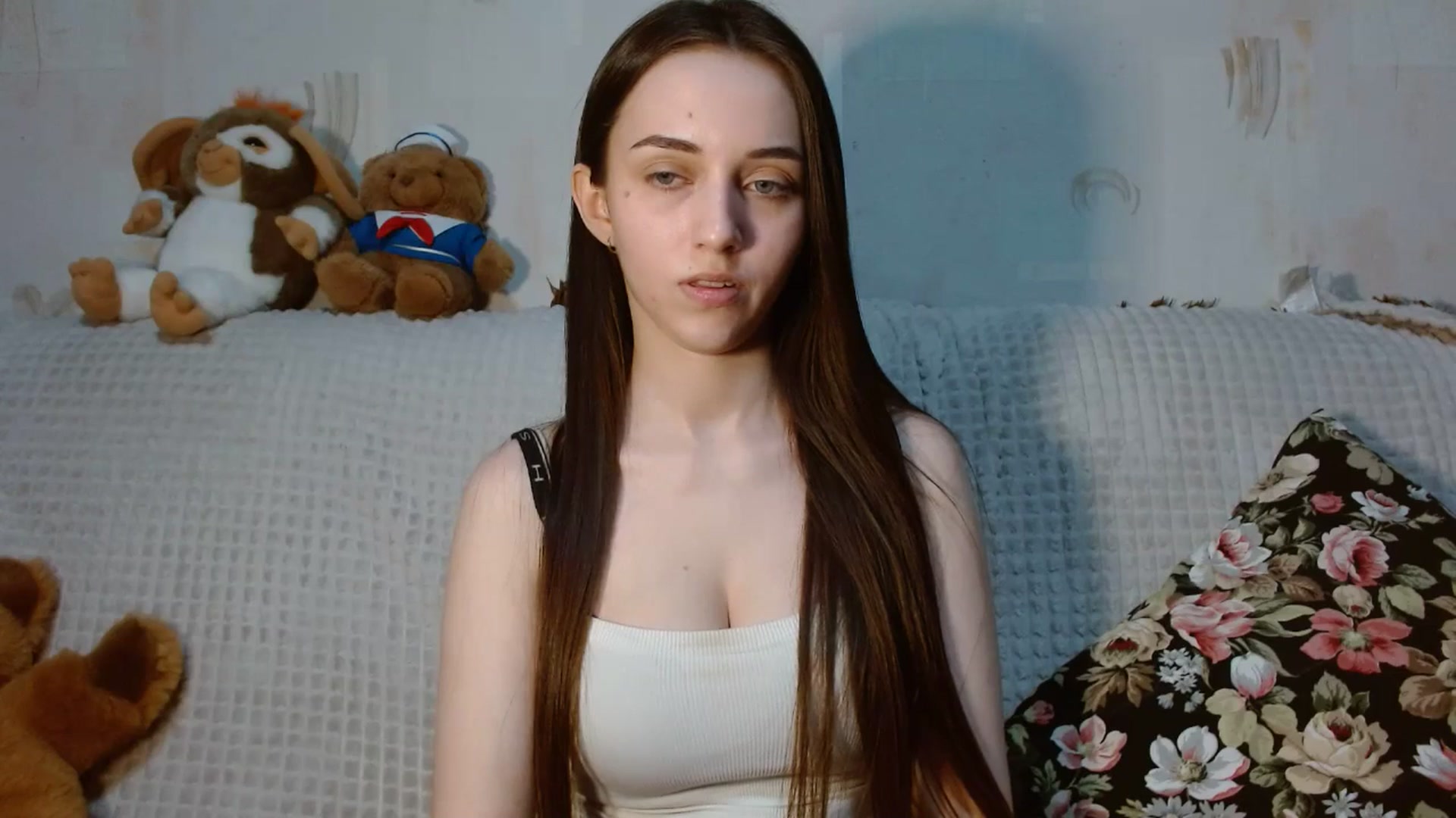 Gallery image thumbnail from Mia_chan's myfreecams stream on, 05/11/2025, 20:06 image 16 of 20