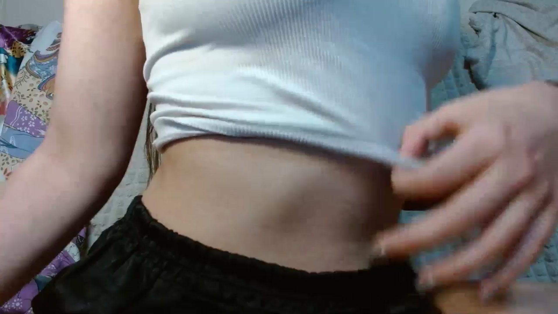 Gallery image thumbnail from Mia_chan's myfreecams stream on, 06/07/2025, 22:44 image 17 of 20