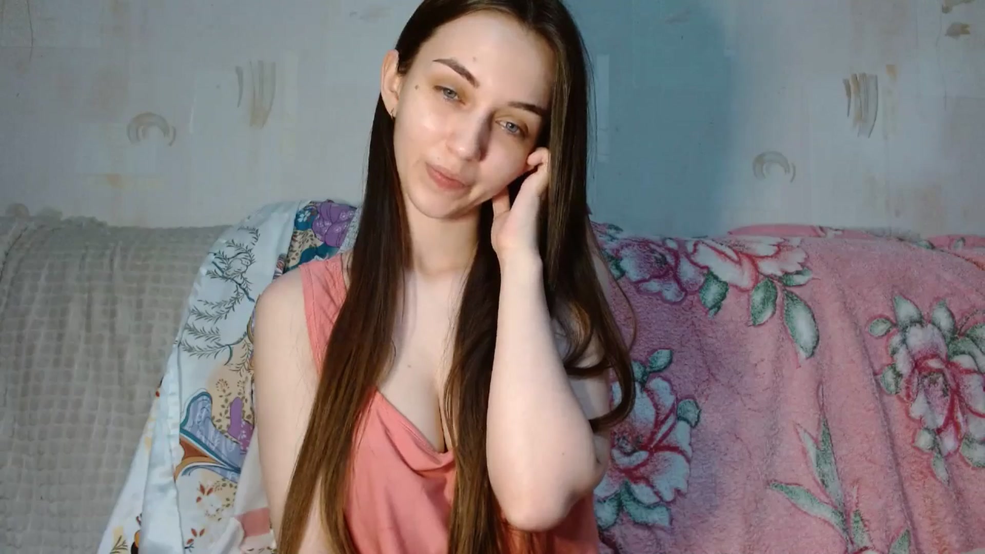 Gallery image thumbnail from Mia_chan's myfreecams stream on, 06/25/2025, 19:58 image 4 of 20