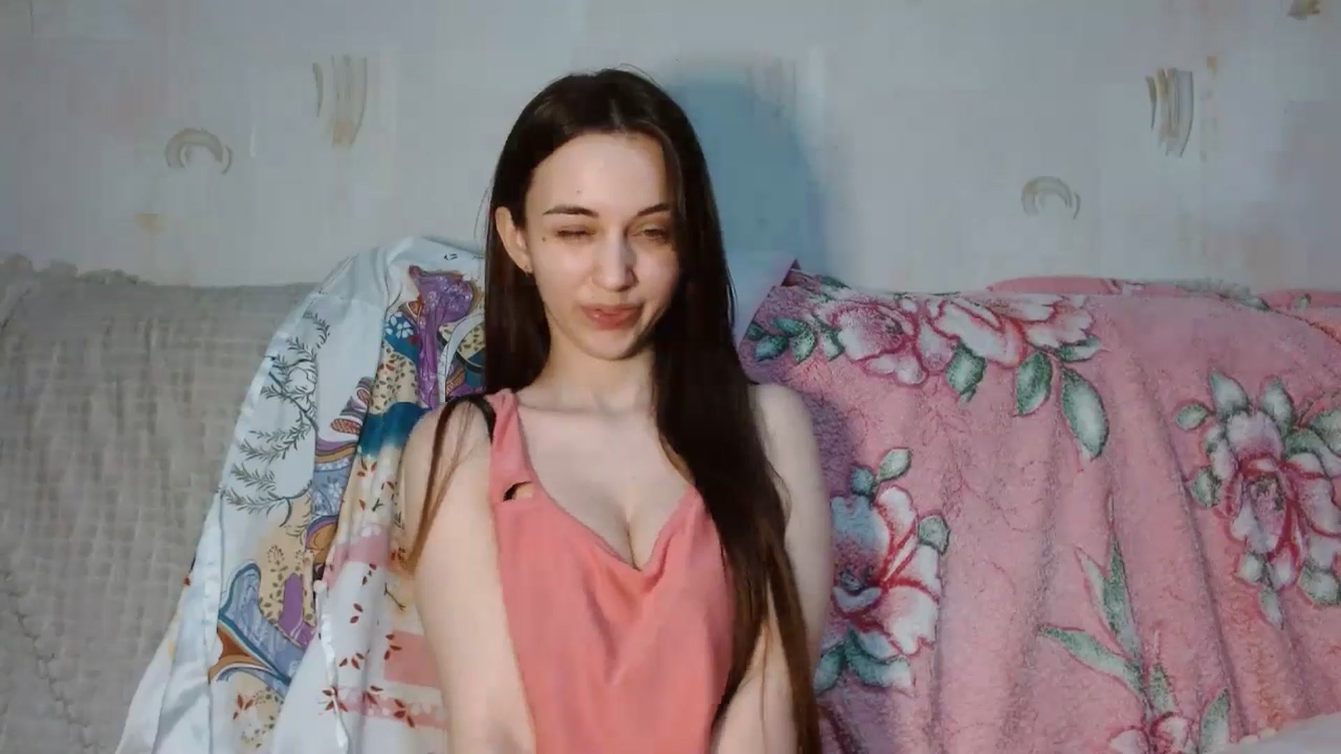 Gallery image thumbnail from Mia_chan's myfreecams stream on, 06/25/2025, 20:19 image 4 of 20
