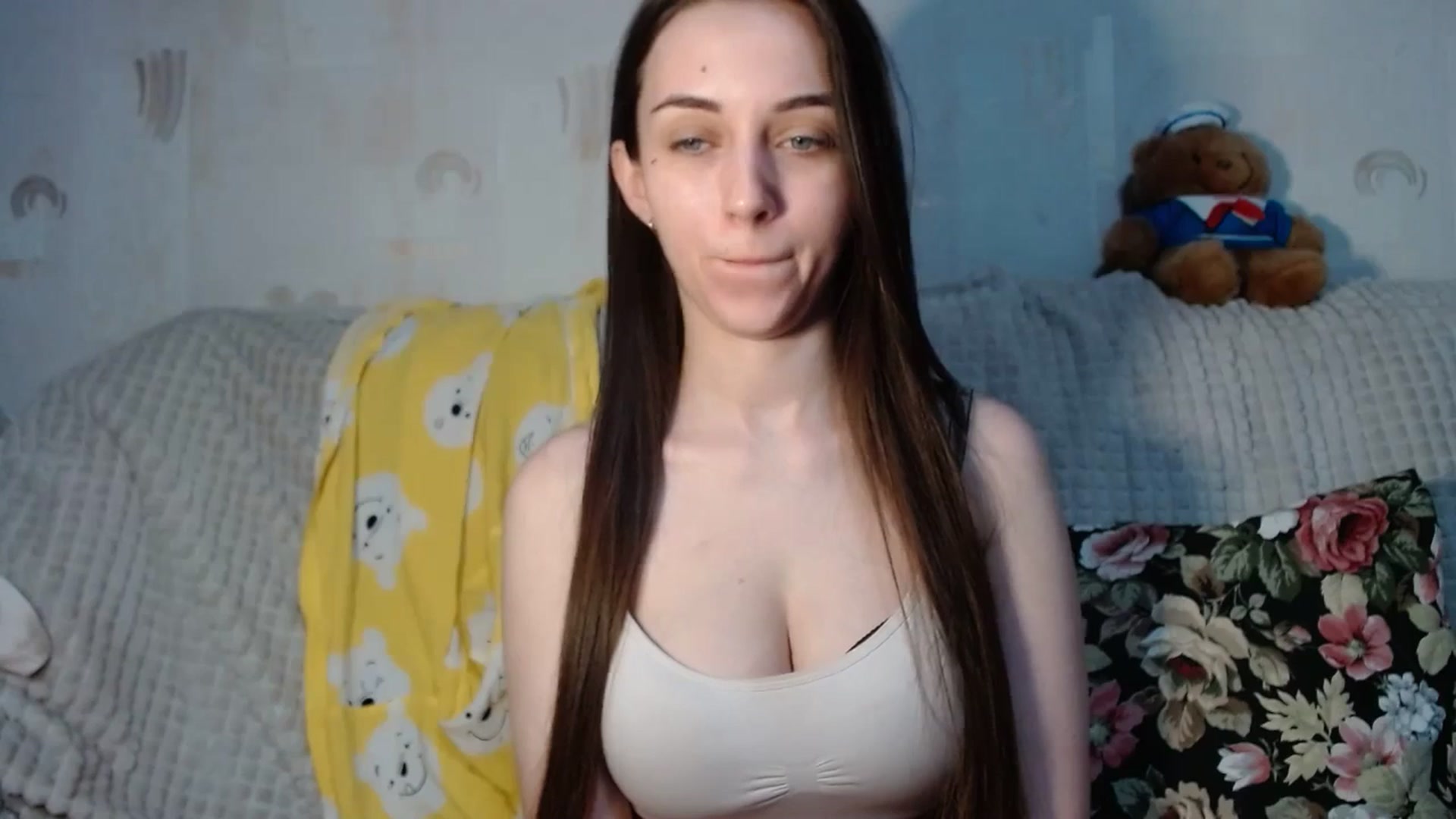 Gallery image thumbnail from Mia_chan's myfreecams stream on, 07/15/2025, 16:11 image 9 of 20
