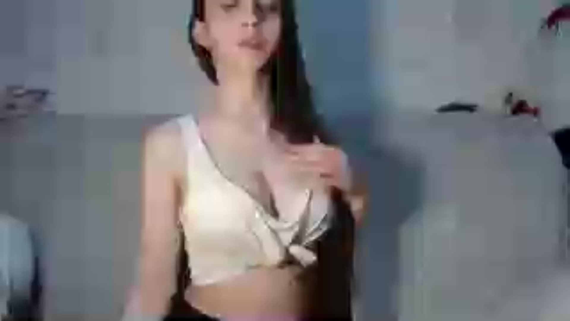 Gallery image thumbnail from Mia_chan's myfreecams stream on, 11/09/2025, 21:10 image 19 of 20