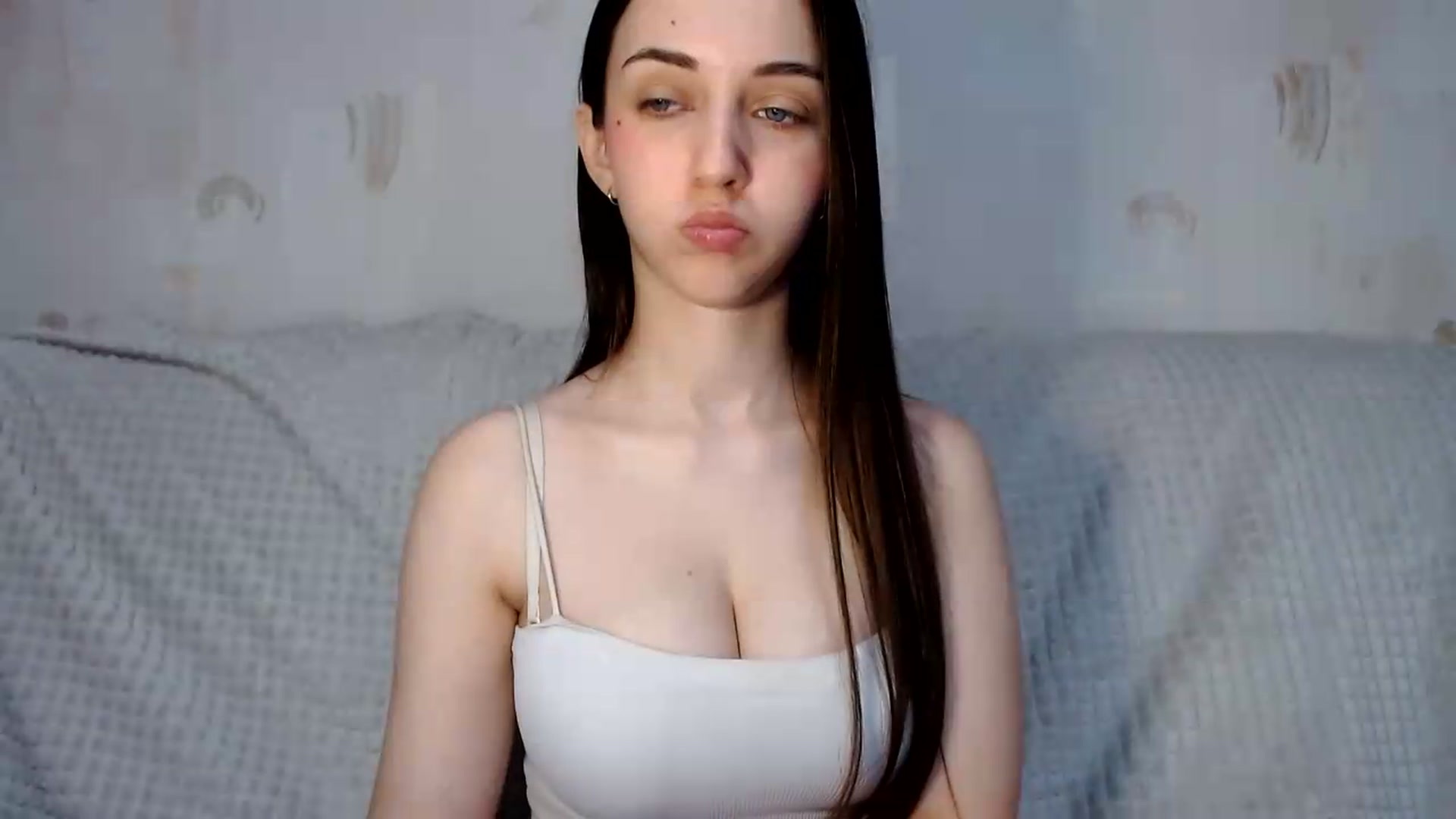 Gallery image thumbnail from Mia_chan's myfreecams stream on, 09/03/2026, 11:33 image 19 of 20