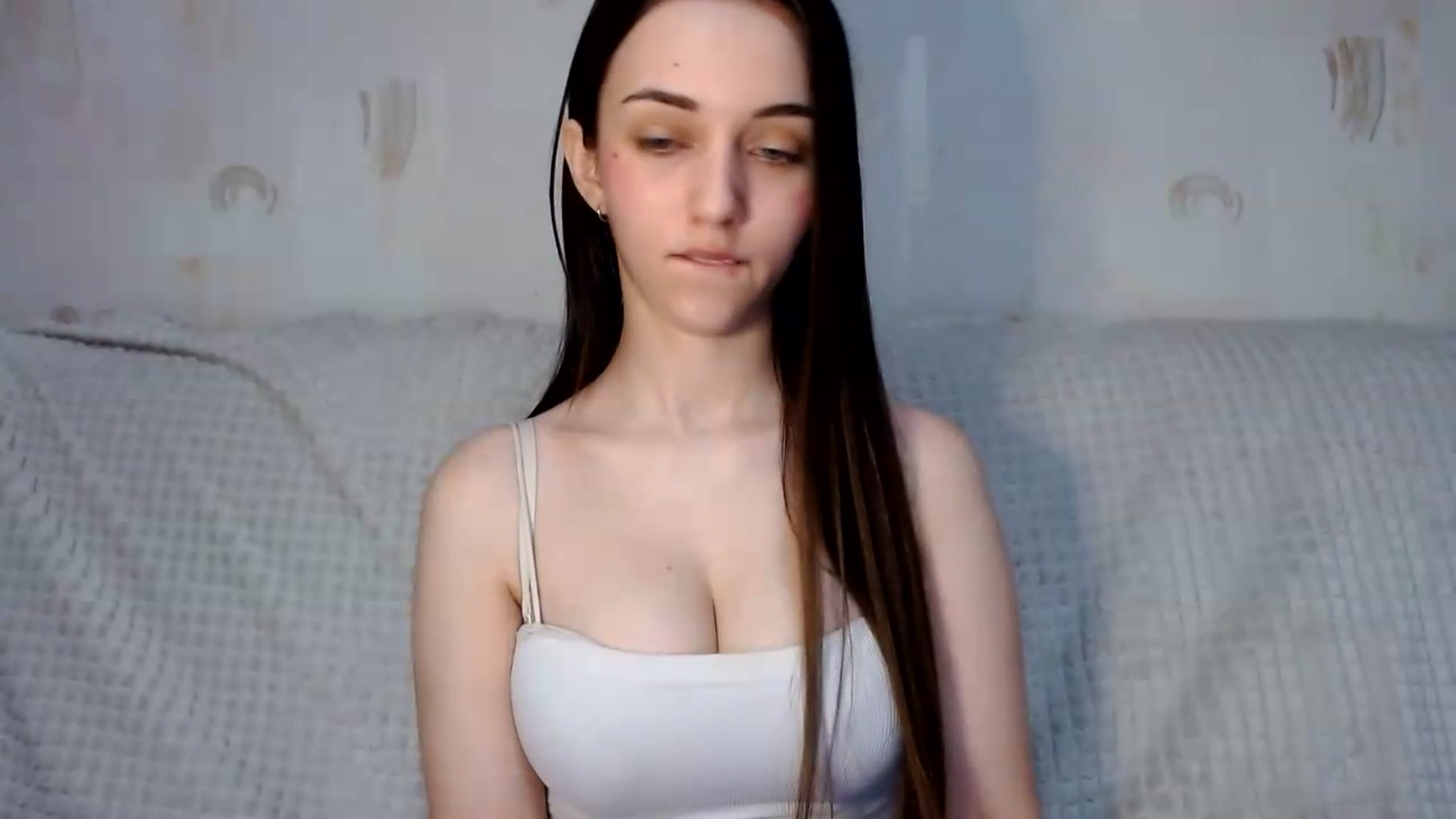 Gallery image thumbnail from Mia_chan's myfreecams stream on, 09/03/2026, 11:33 image 6 of 20
