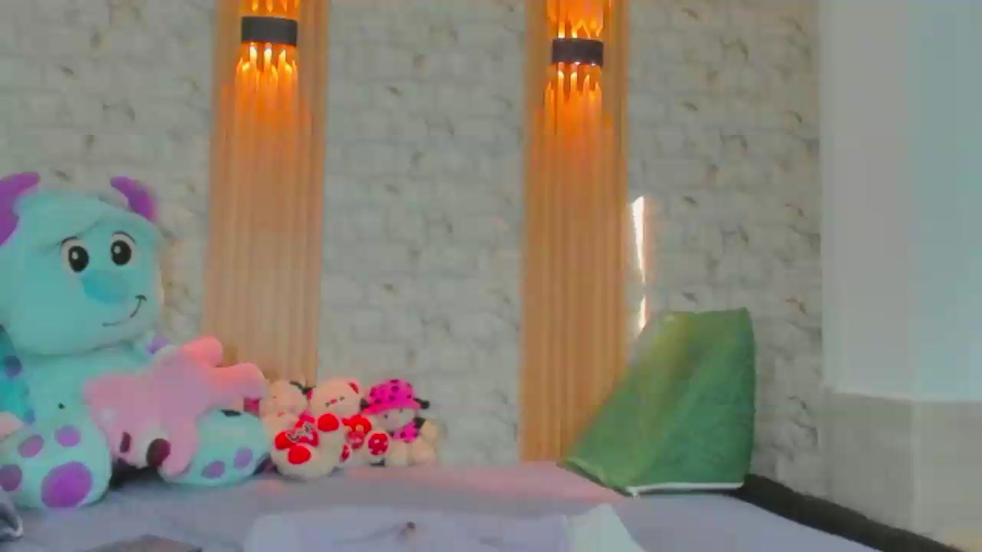 Gallery image thumbnail from Mia_fox0803's myfreecams stream on, 09/05/2026, 11:51 image 5 of 20
