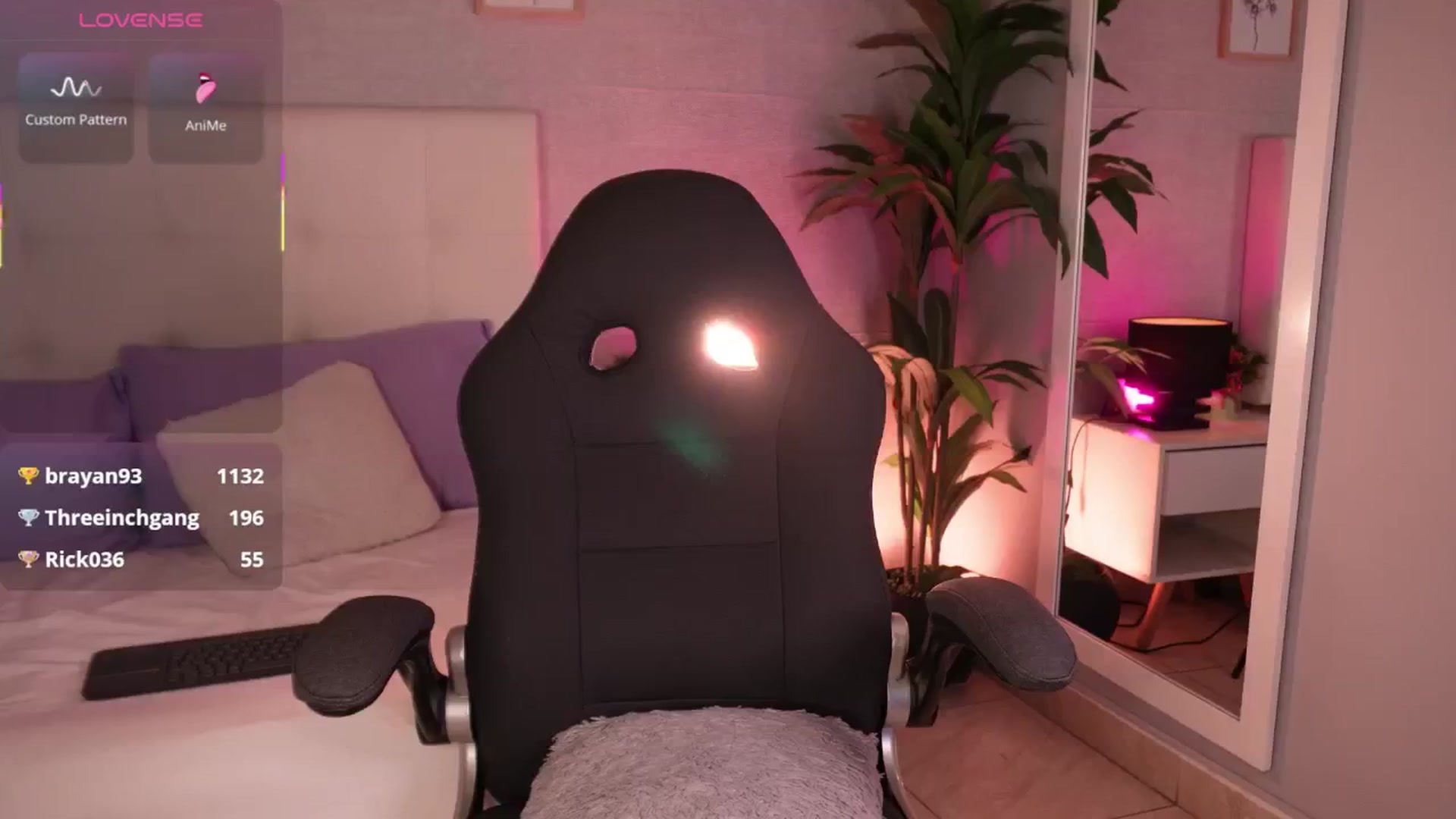 Gallery image thumbnail from Mia_gabbaai's myfreecams stream on, 07/13/2025, 17:10 image 16 of 20