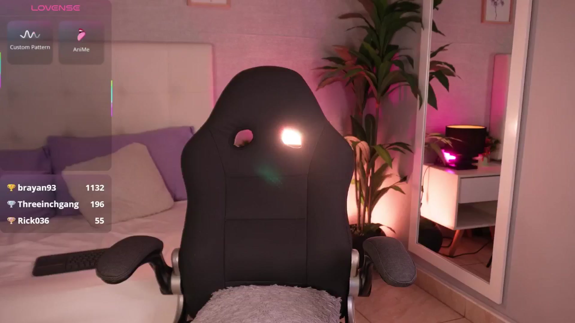 Gallery image thumbnail from Mia_gabbaai's myfreecams stream on, 07/13/2025, 17:10 image 18 of 20