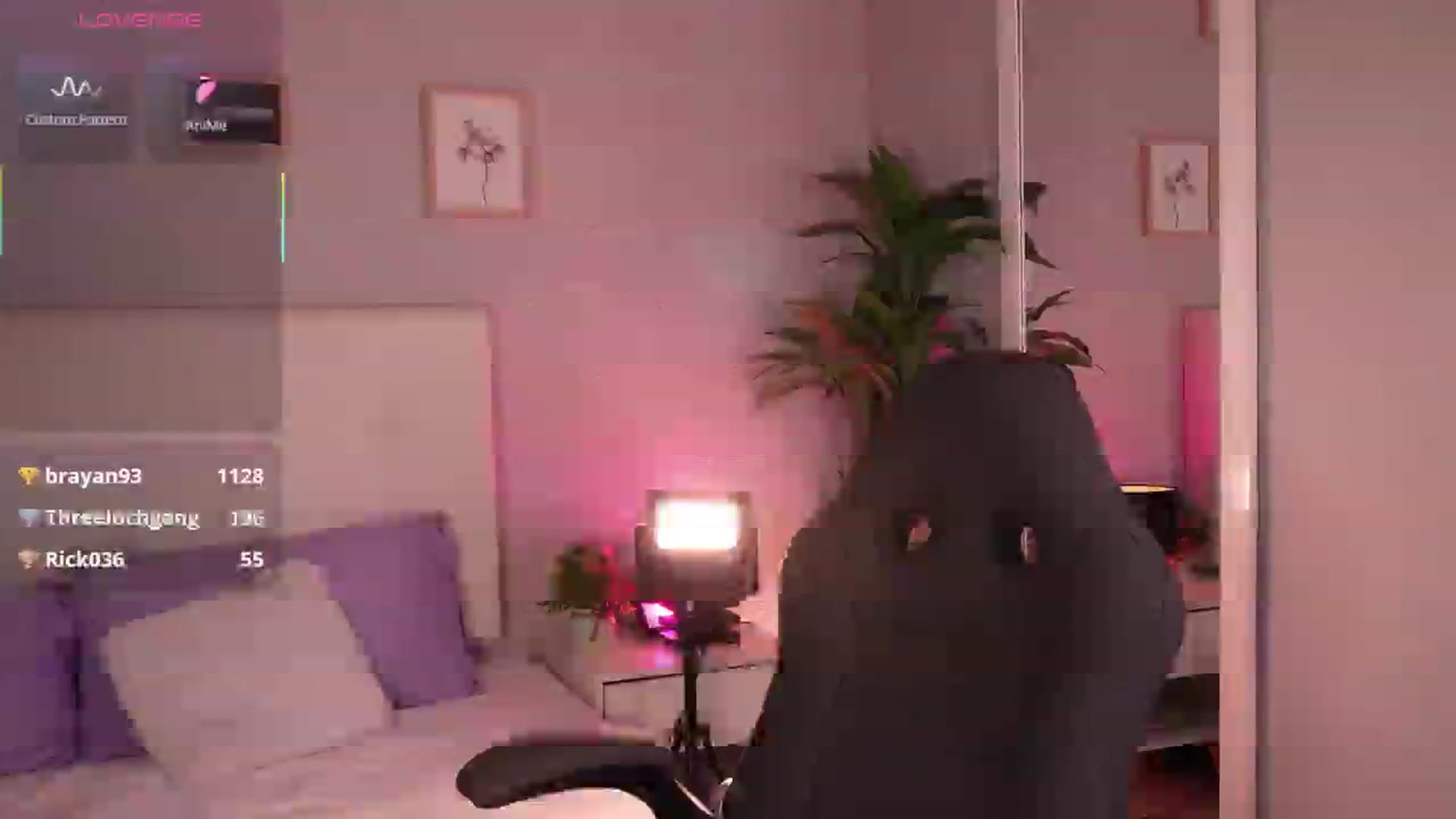 Gallery image thumbnail from Mia_gabbaai's myfreecams stream on, 07/13/2025, 17:10 image 4 of 20