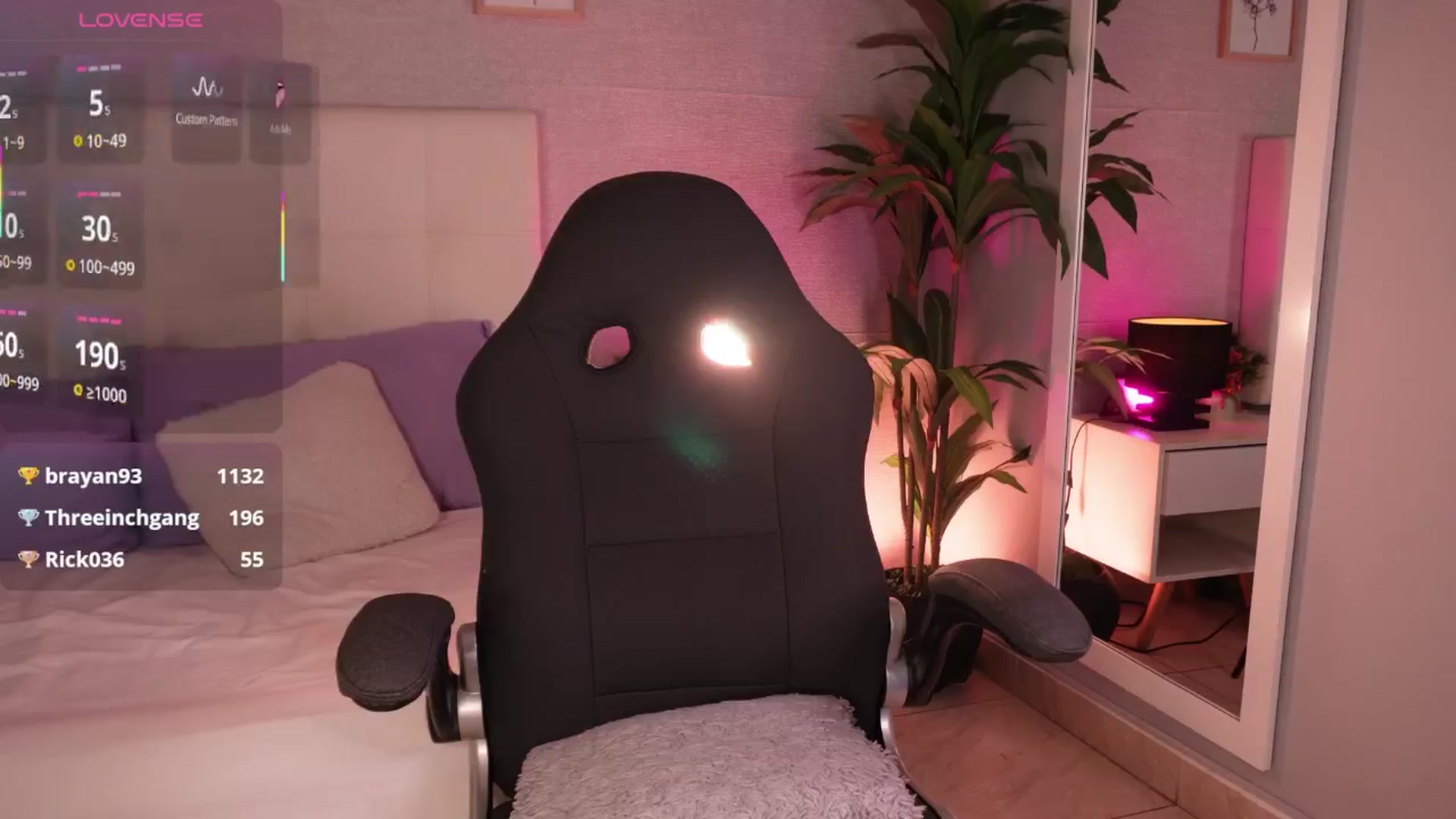 Gallery image thumbnail from Mia_gabbaai's myfreecams stream on, 07/13/2025, 17:10 image 10 of 20