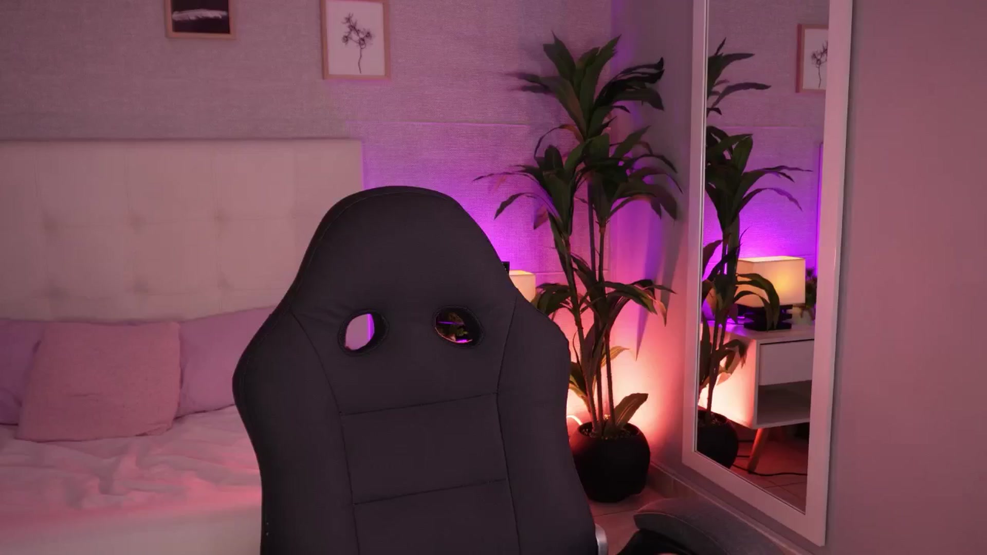 Gallery image thumbnail from Mia_gabbaai's myfreecams stream on, 07/20/2025, 15:54 image 3 of 20