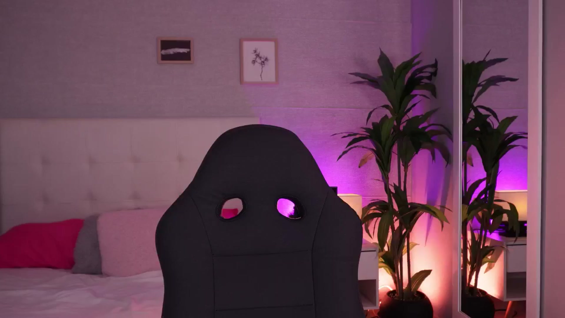 Gallery image thumbnail from Mia_gabbaai's myfreecams stream on, 07/28/2025, 15:31 image 11 of 20