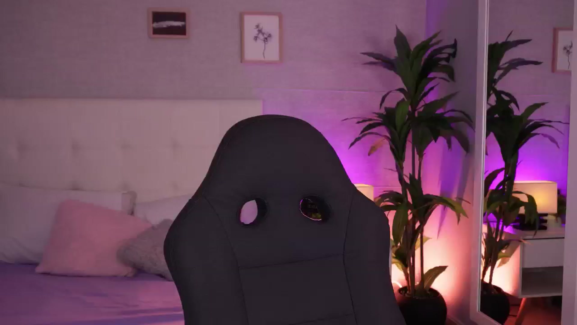 Gallery image thumbnail from Mia_gabbaai's myfreecams stream on, 07/31/2025, 16:02 image 8 of 20