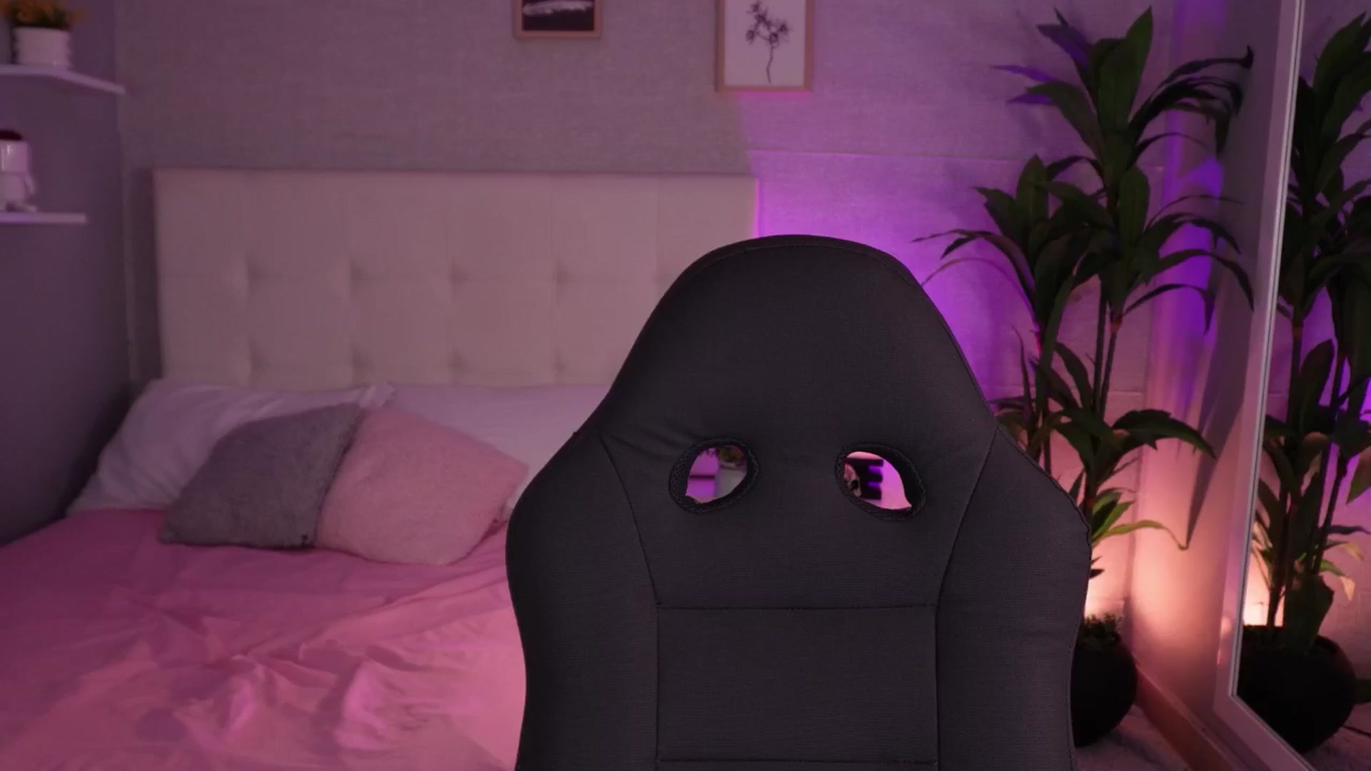 Gallery image thumbnail from Mia_gabbaai's myfreecams stream on, 08/21/2025, 15:28 image 19 of 20