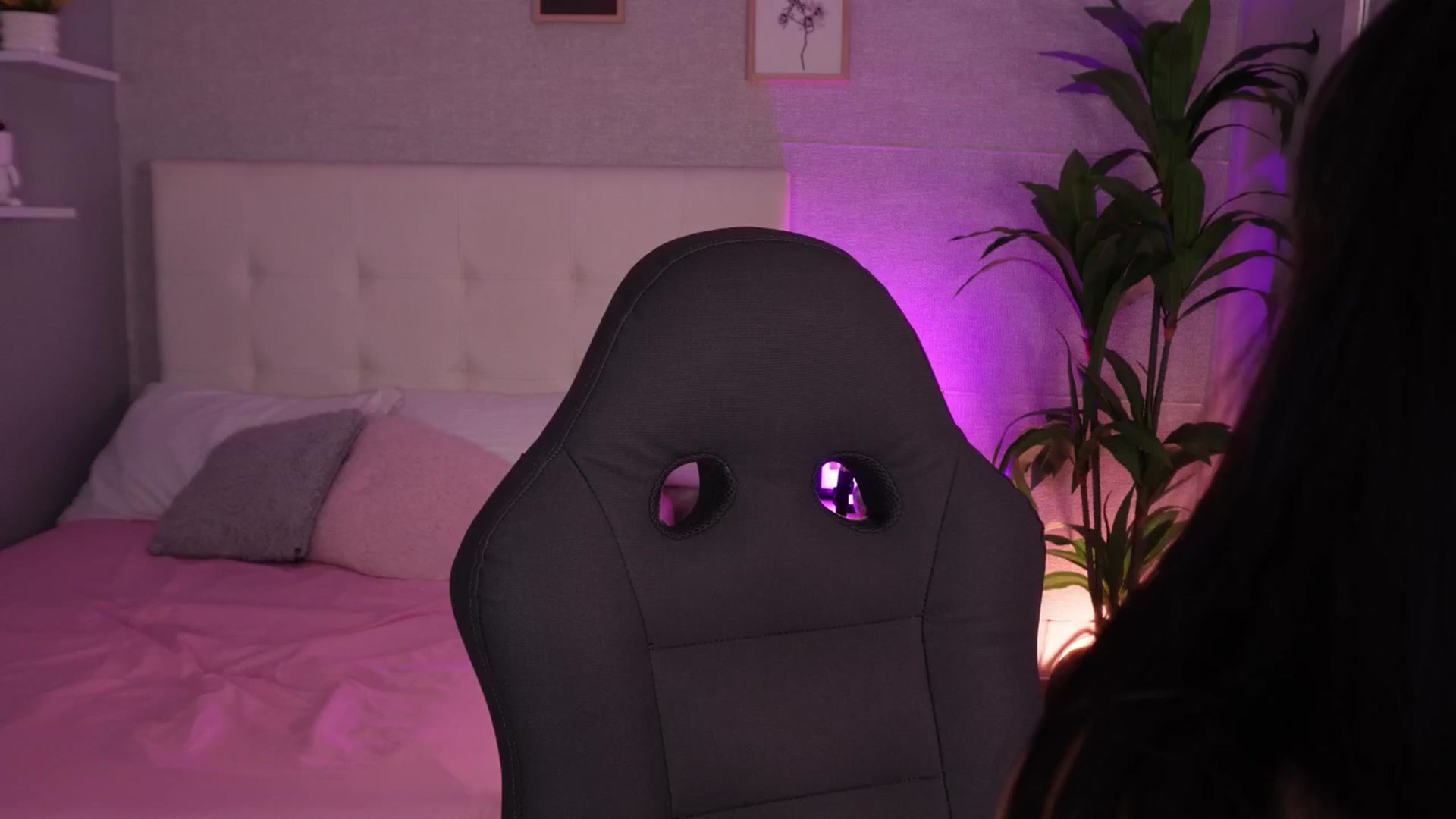 Gallery image thumbnail from Mia_gabbaai's myfreecams stream on, 08/21/2025, 18:30 image 7 of 20